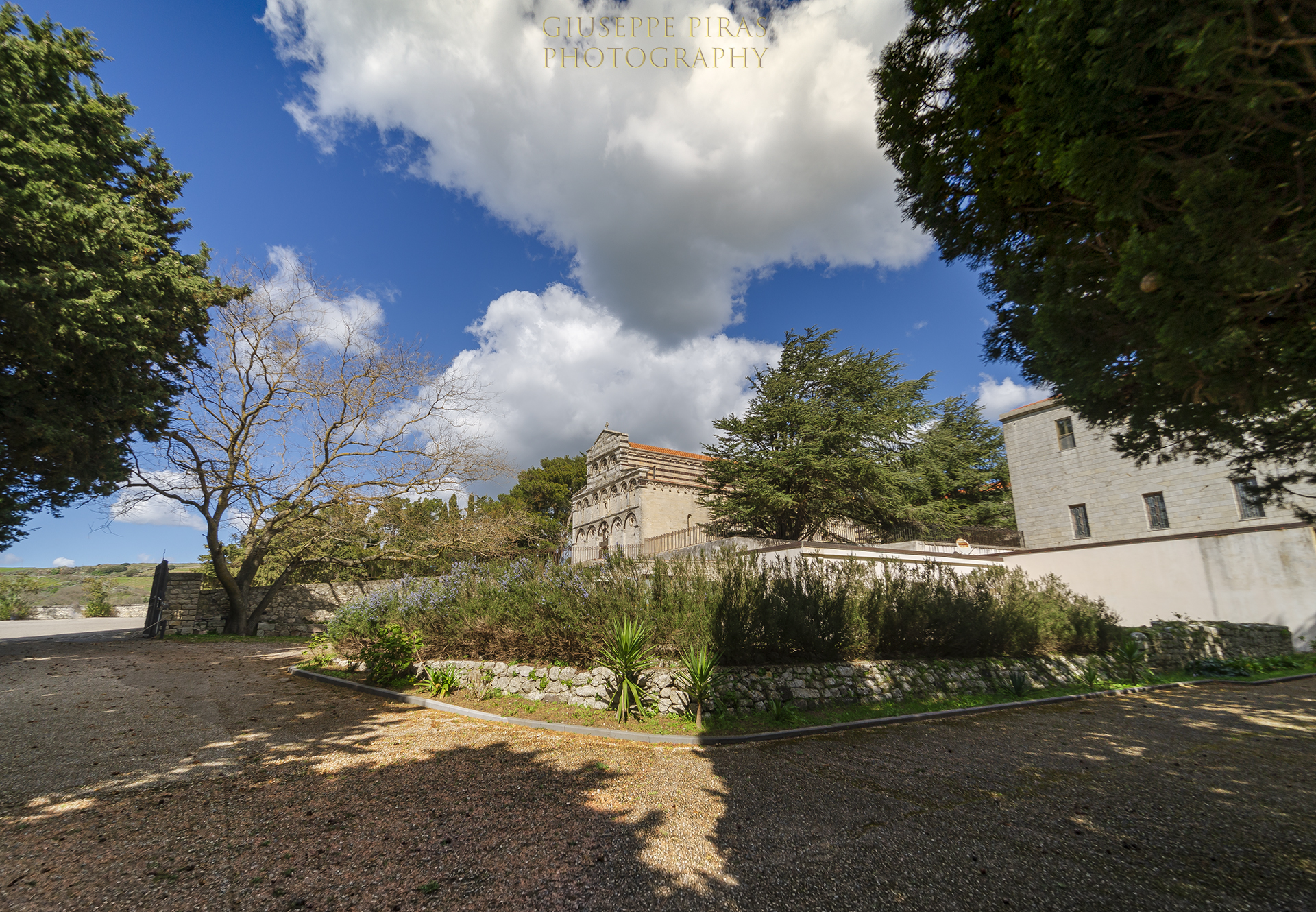 Il giardino del monastero