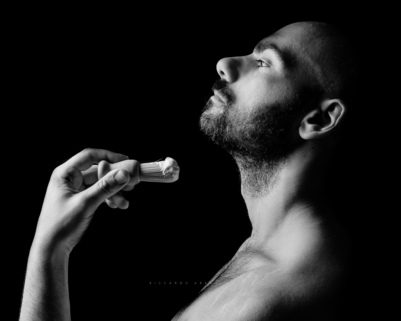 To shave or not to shave: that's the question!