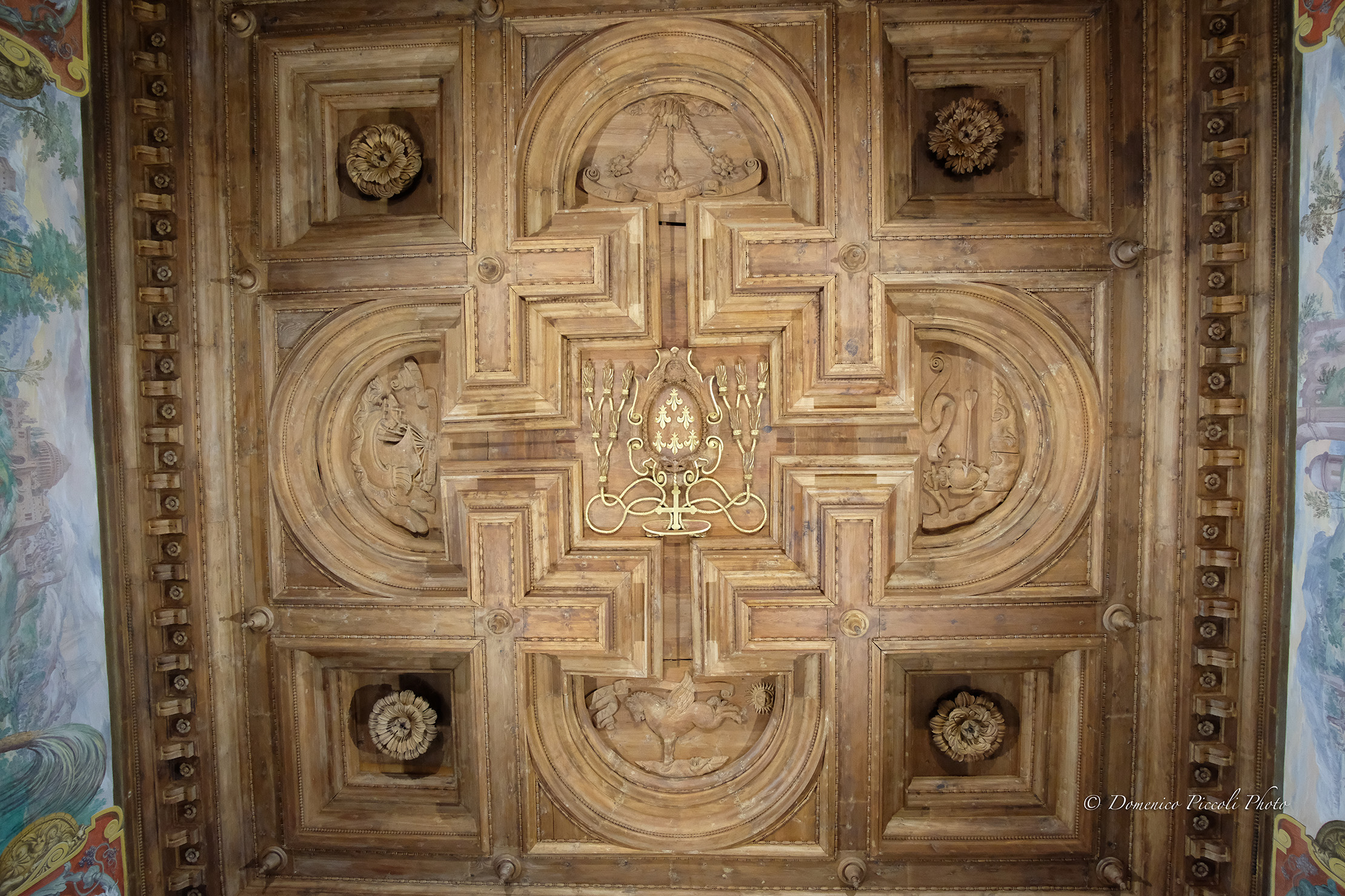 soffitto ligneo a cassettoni