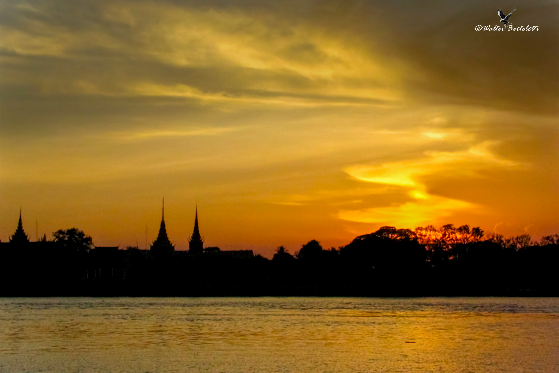 Bangkok, sunset from the Chao Phraya River