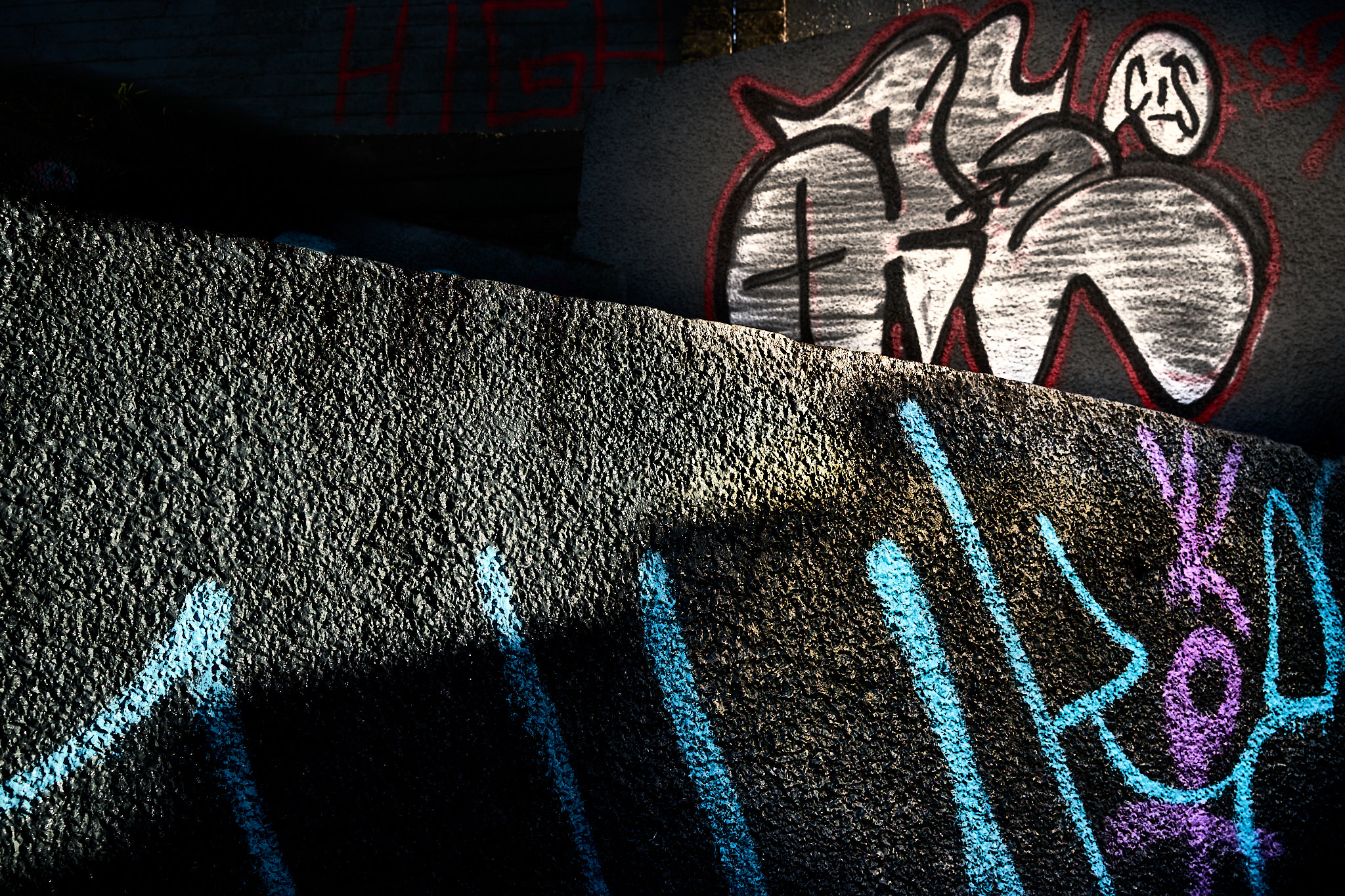 Graffiti in ombre e colore