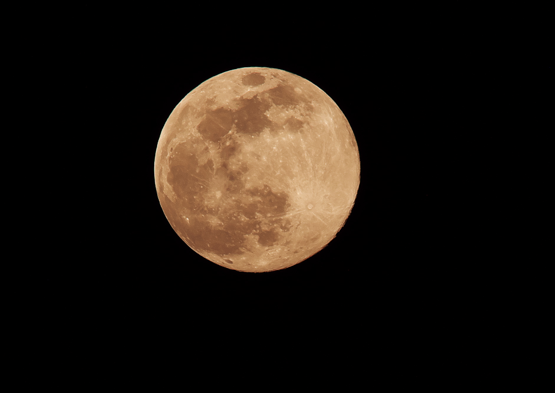 Luna d'aprile