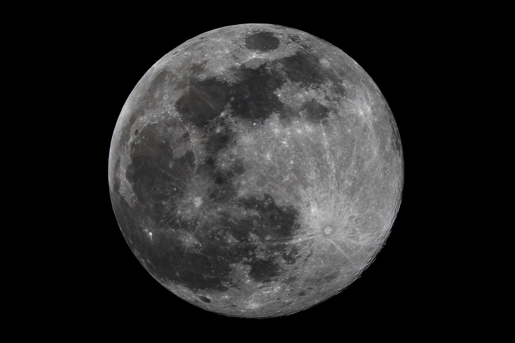 supermoon April 2020