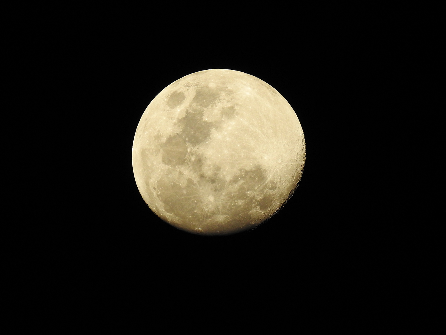 14-07-2019 Moon in Madagascar