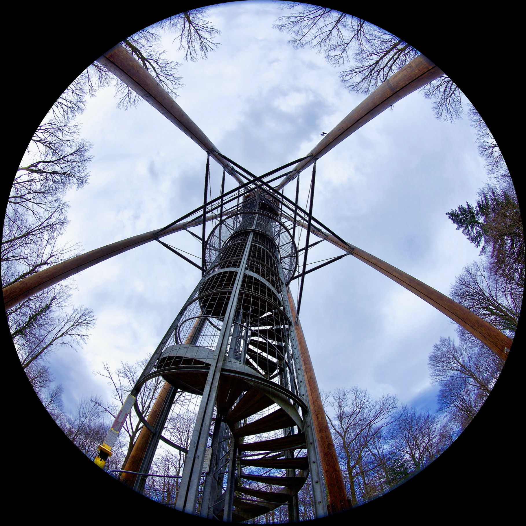 FX crop, circular black mask 1