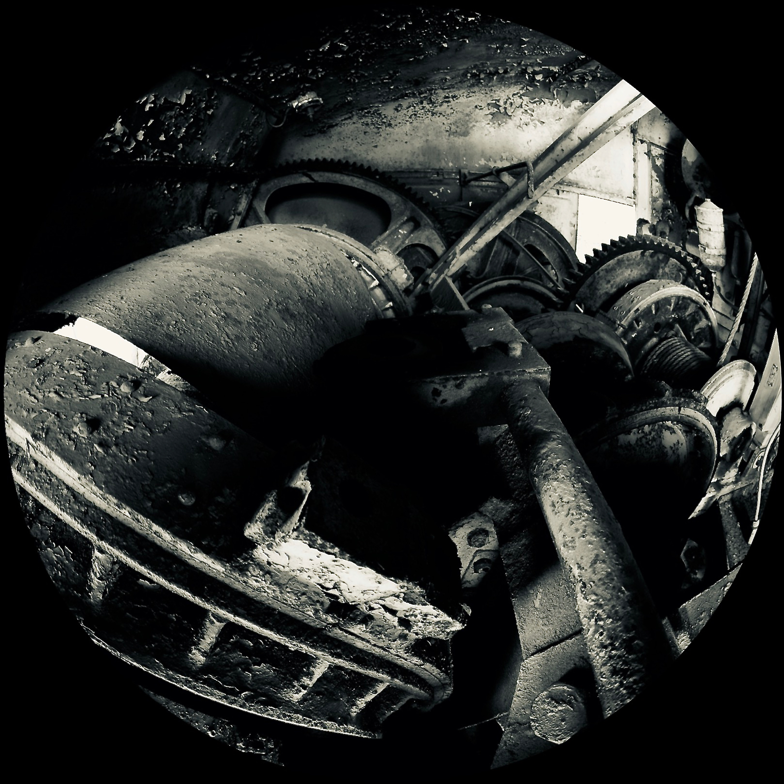 FX crop, circular black mask 7