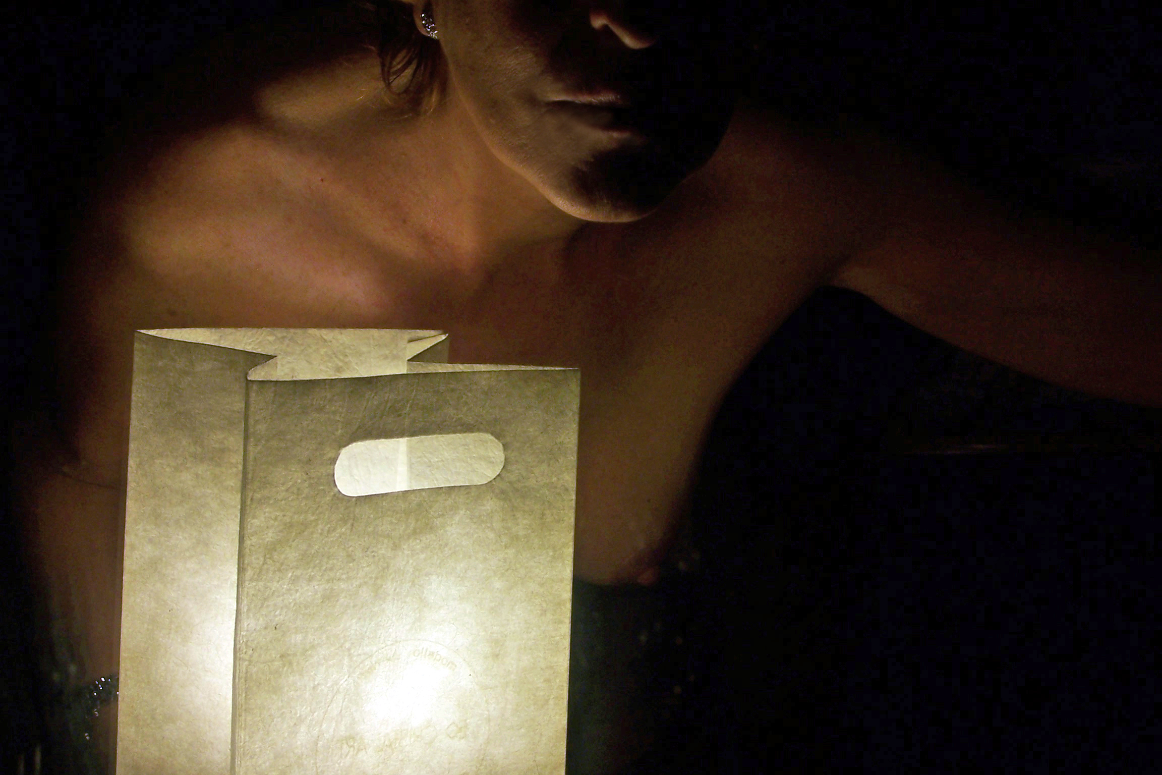 Marina with paper lamp