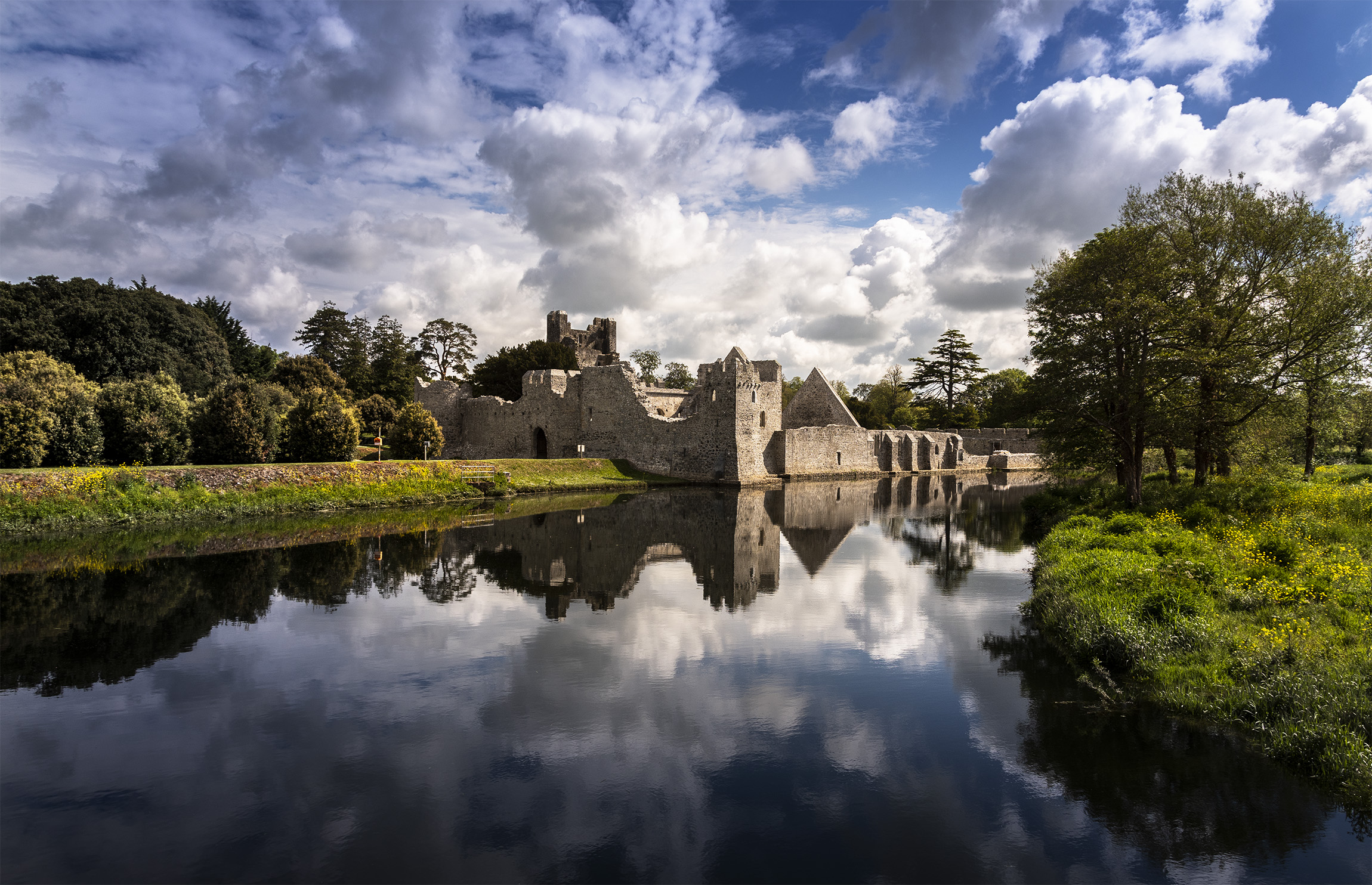 Irlanda, tra nuvole e castelli.