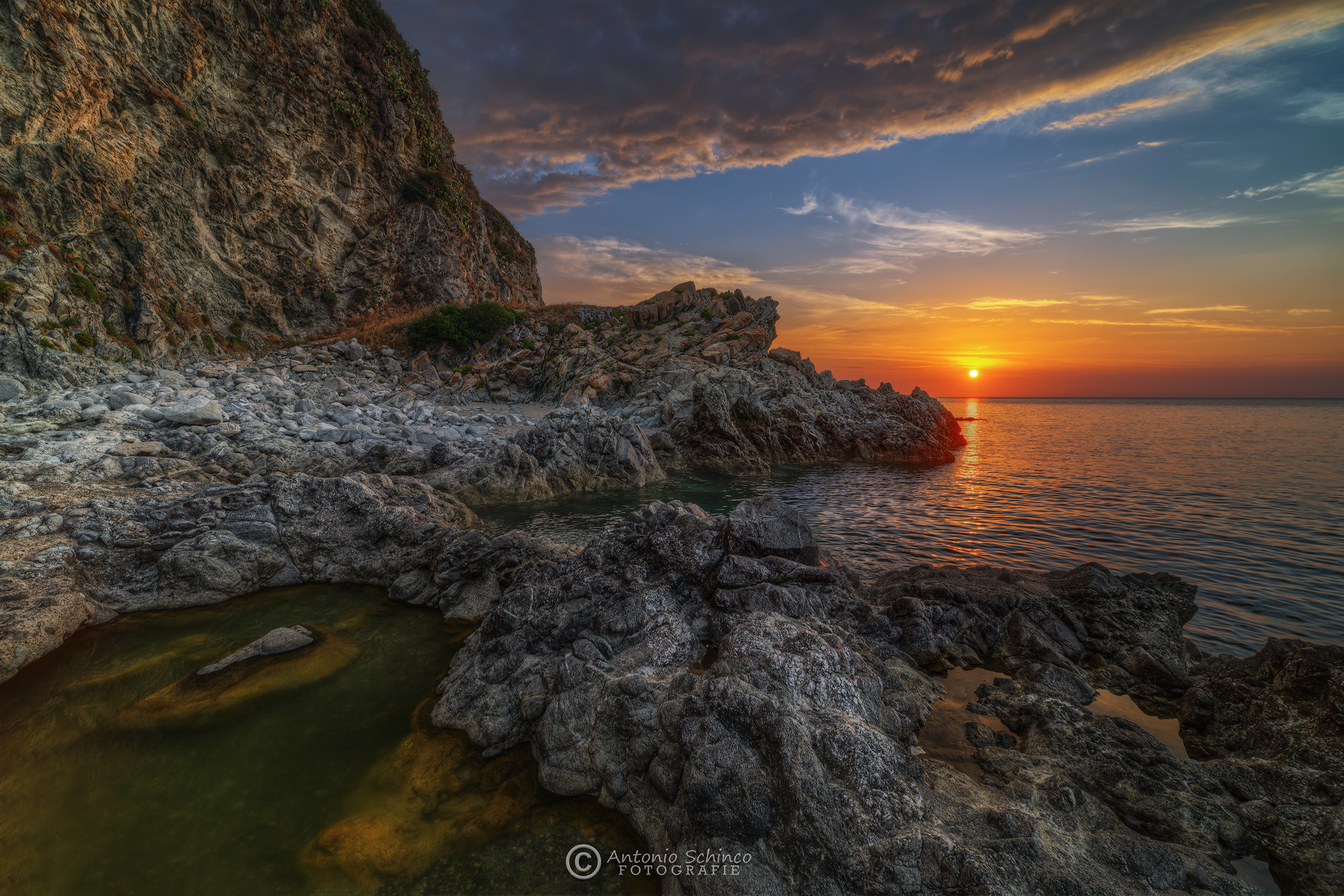 Albeggiando Alla Scogliera Di Copanello