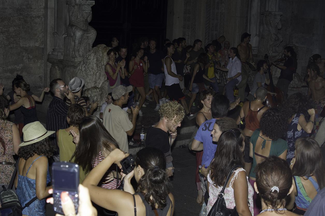 how many beautiful people