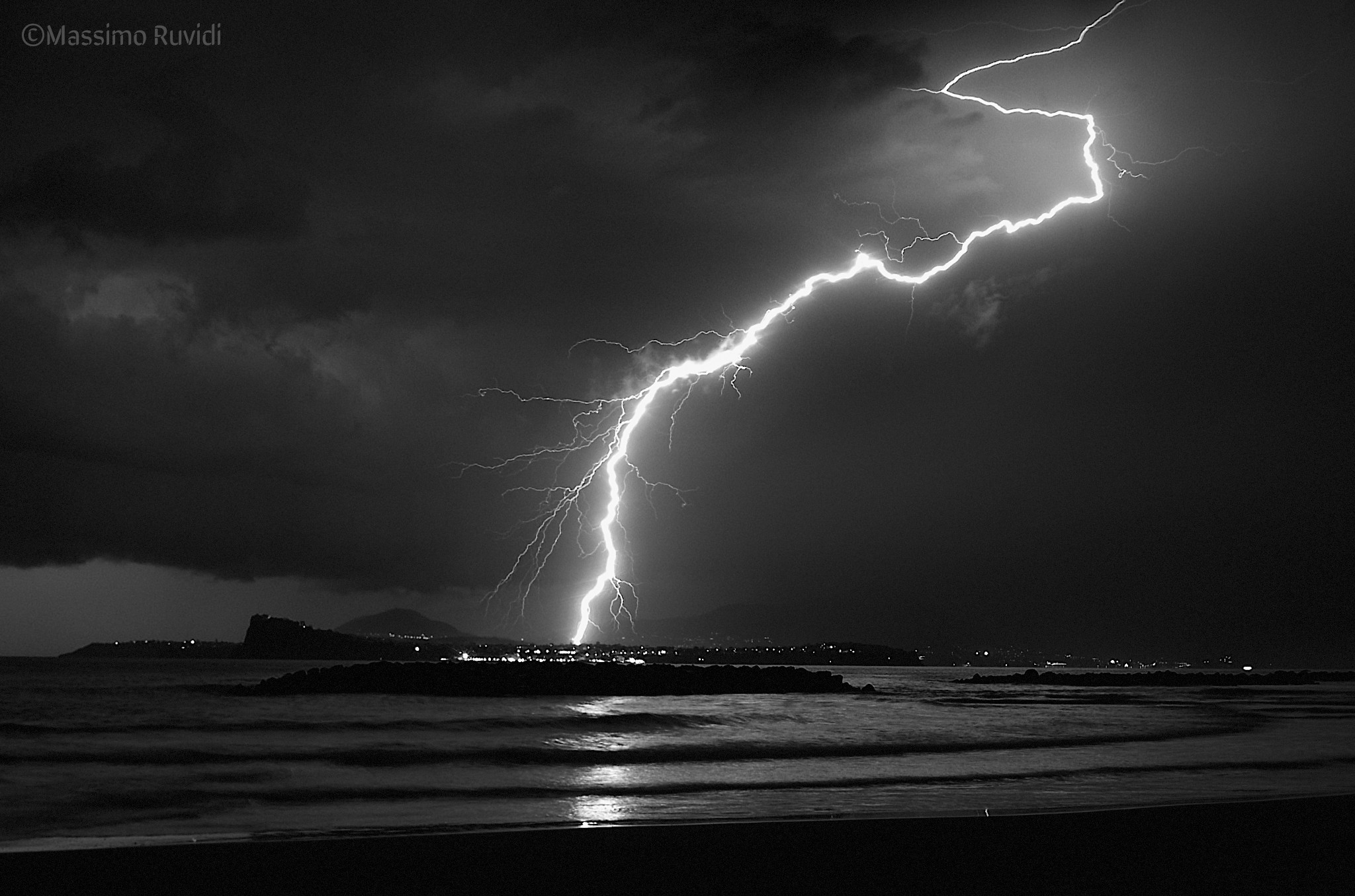 temporale Procida e Ischia dicembre 2019