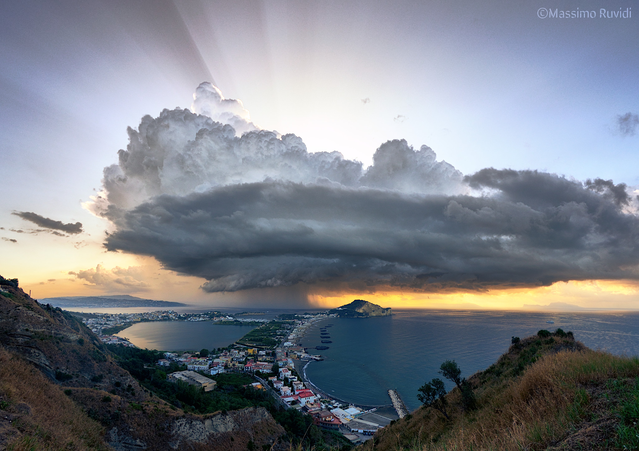 supercella all'alba (settembre 2019)