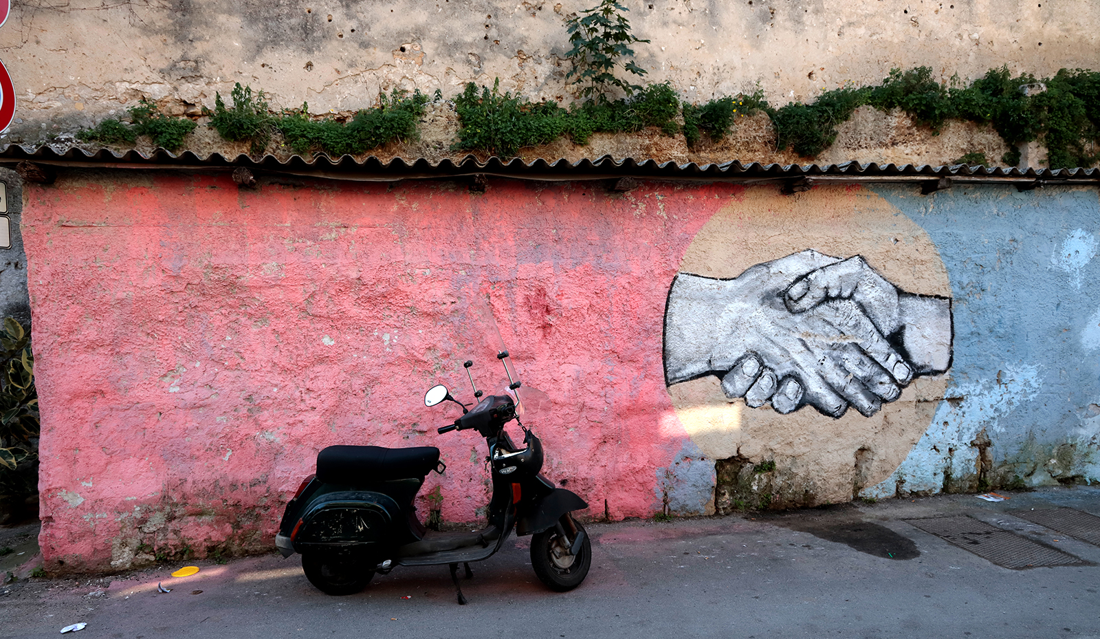 una bella stretta di mano
