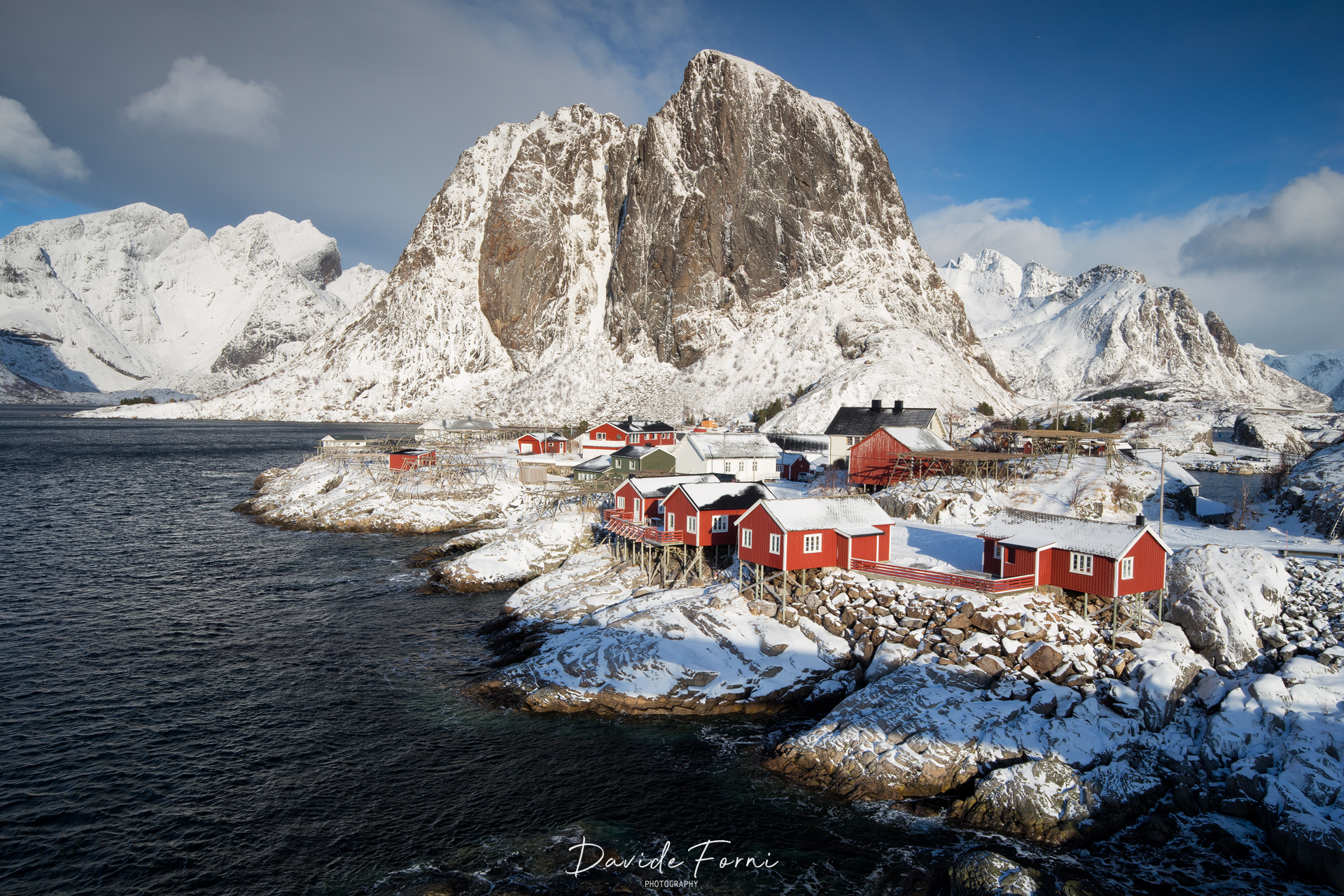 Luce invernale su Hamnoy
