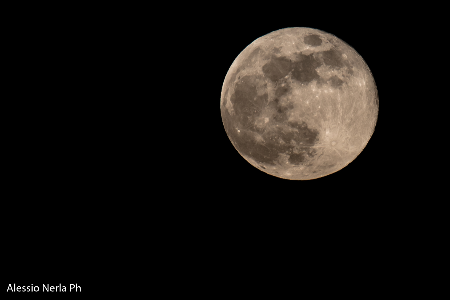 La luna è sempre la luna