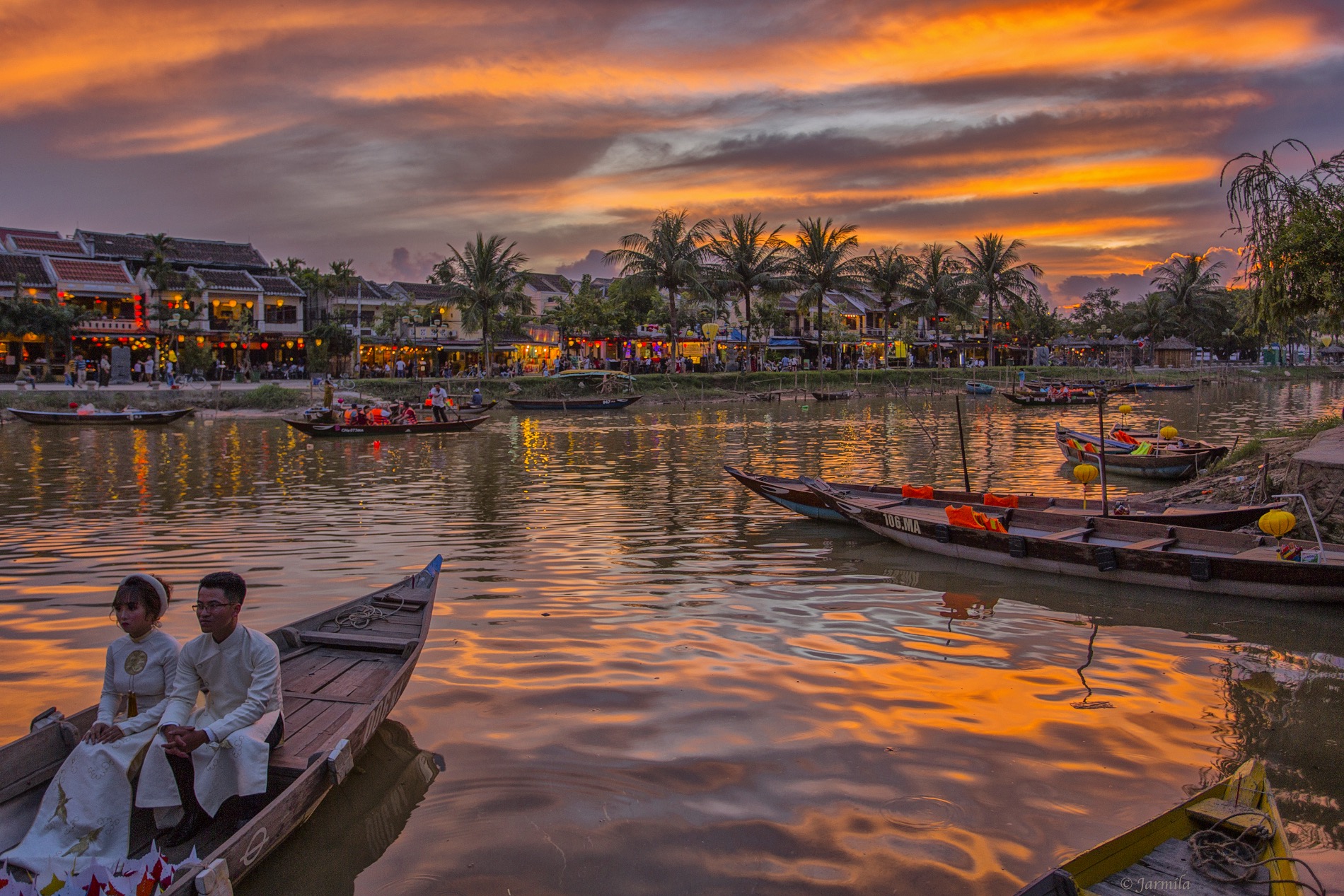 Vietnamese wedding at sunset
