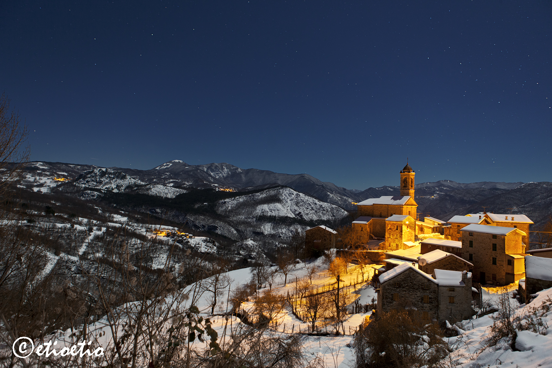 Castelcanafurone moonlight