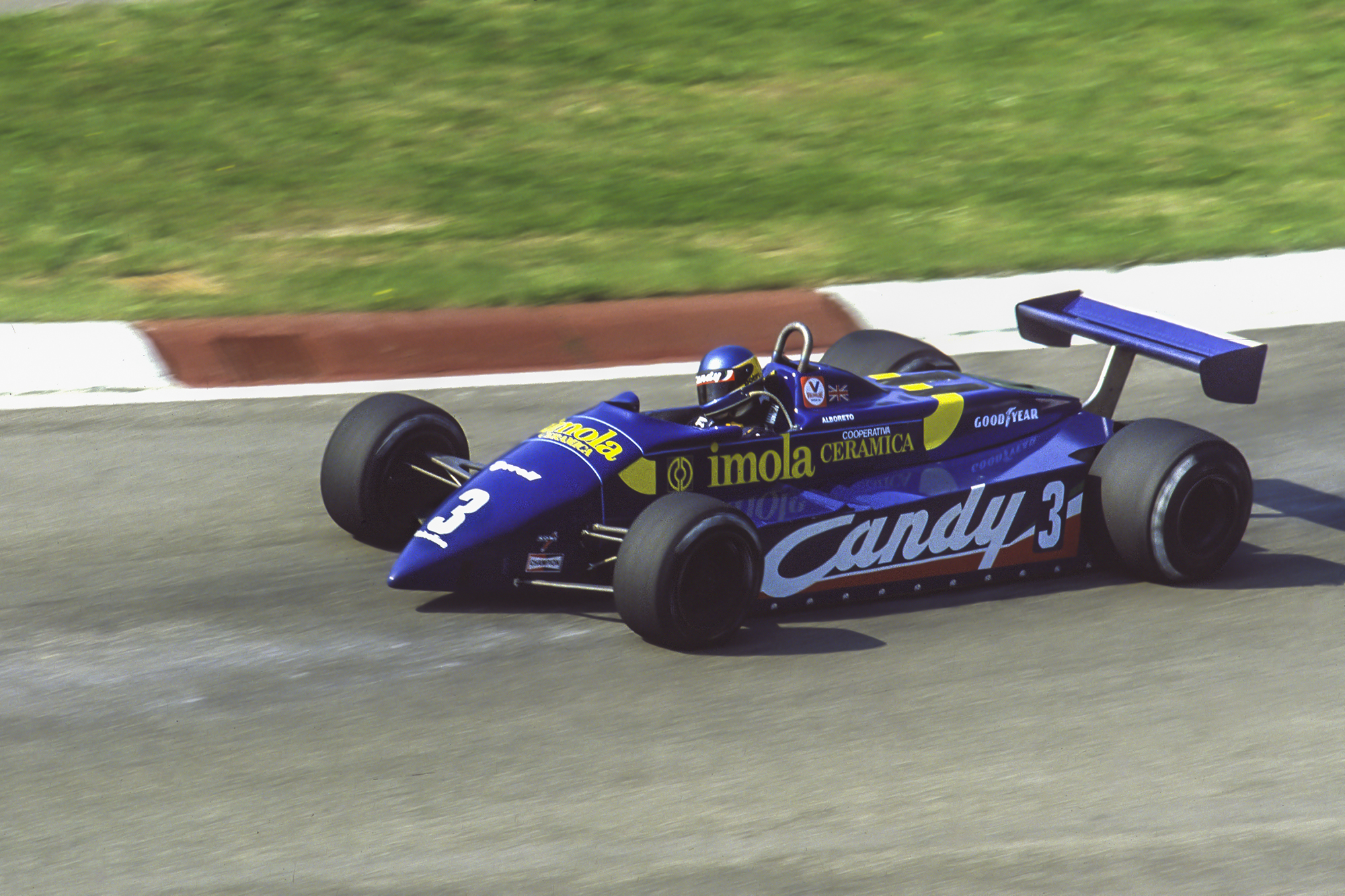 Michele Alboreto (Tyrrell-Ford 011)