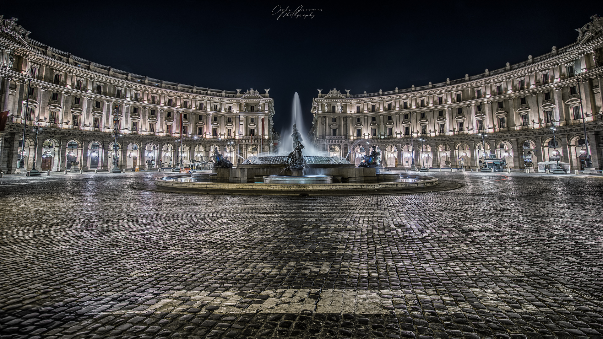 " Piazza Della Repubblica"