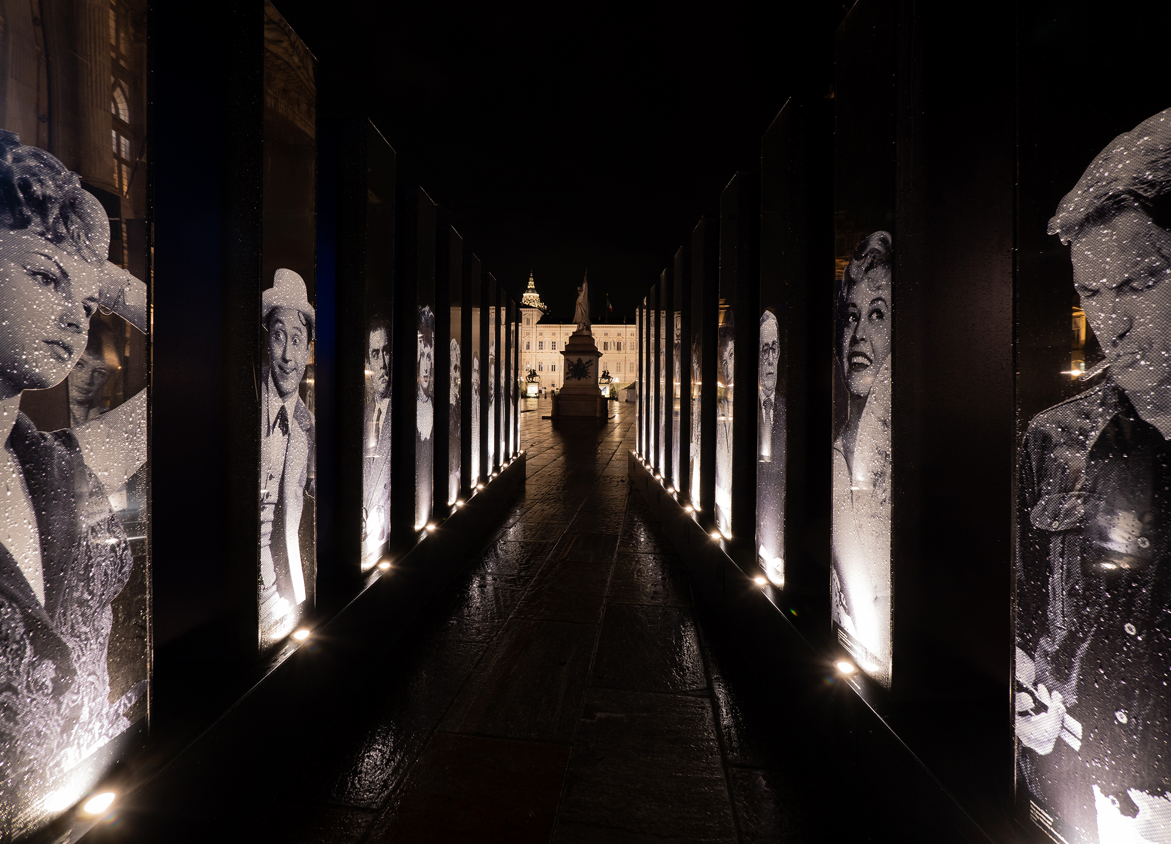 Omaggio al mondo del Cinema in p.za Castello.