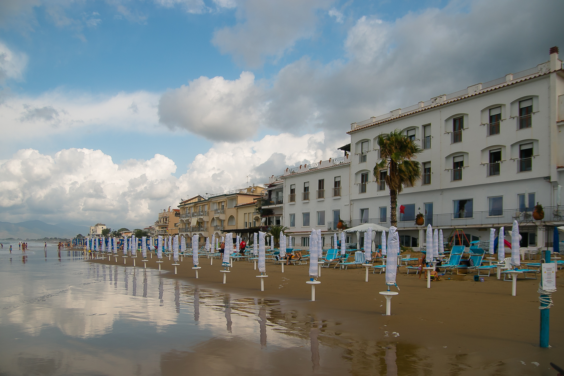 Beach walking - Sperlonga