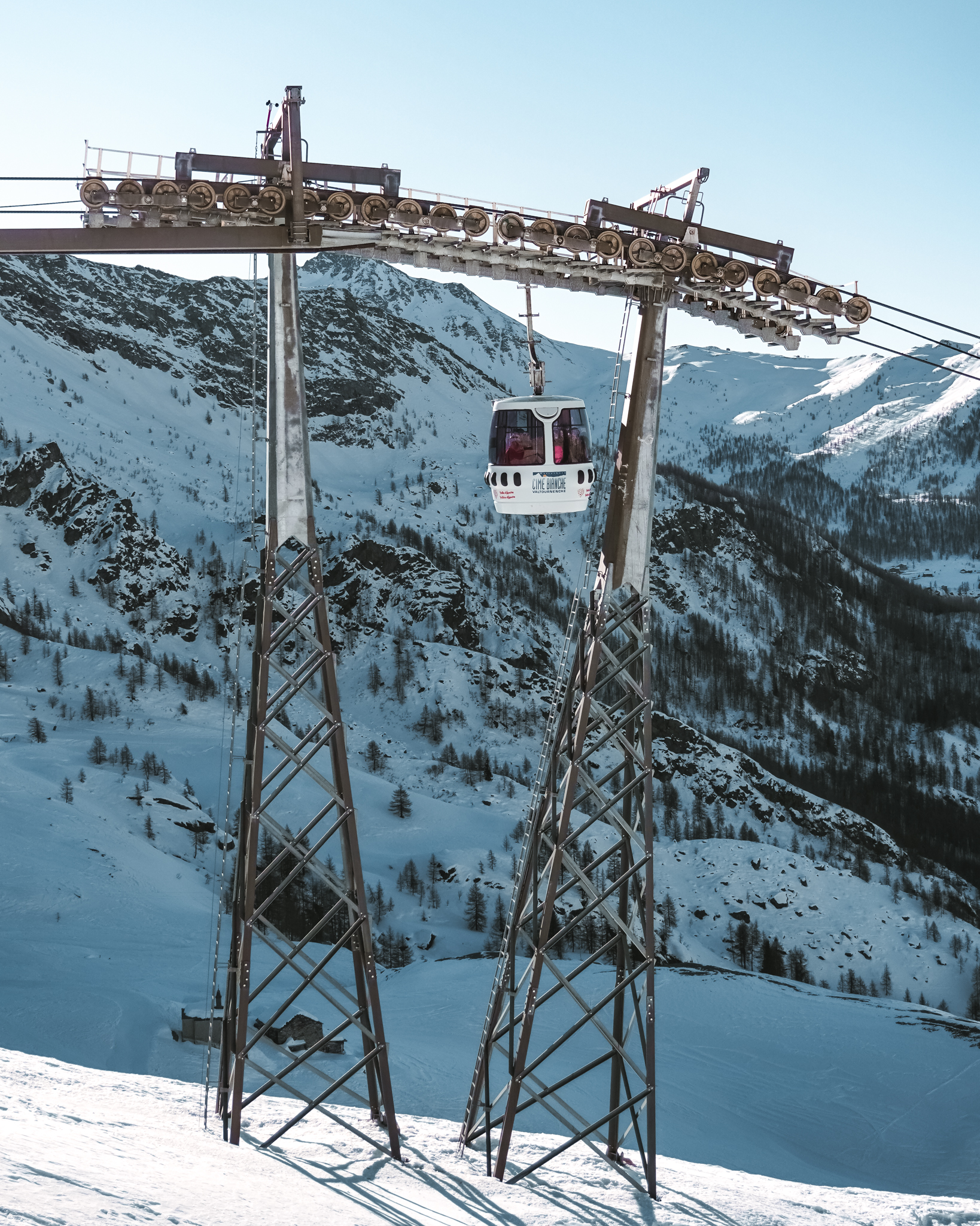 Valtournenche chairlift