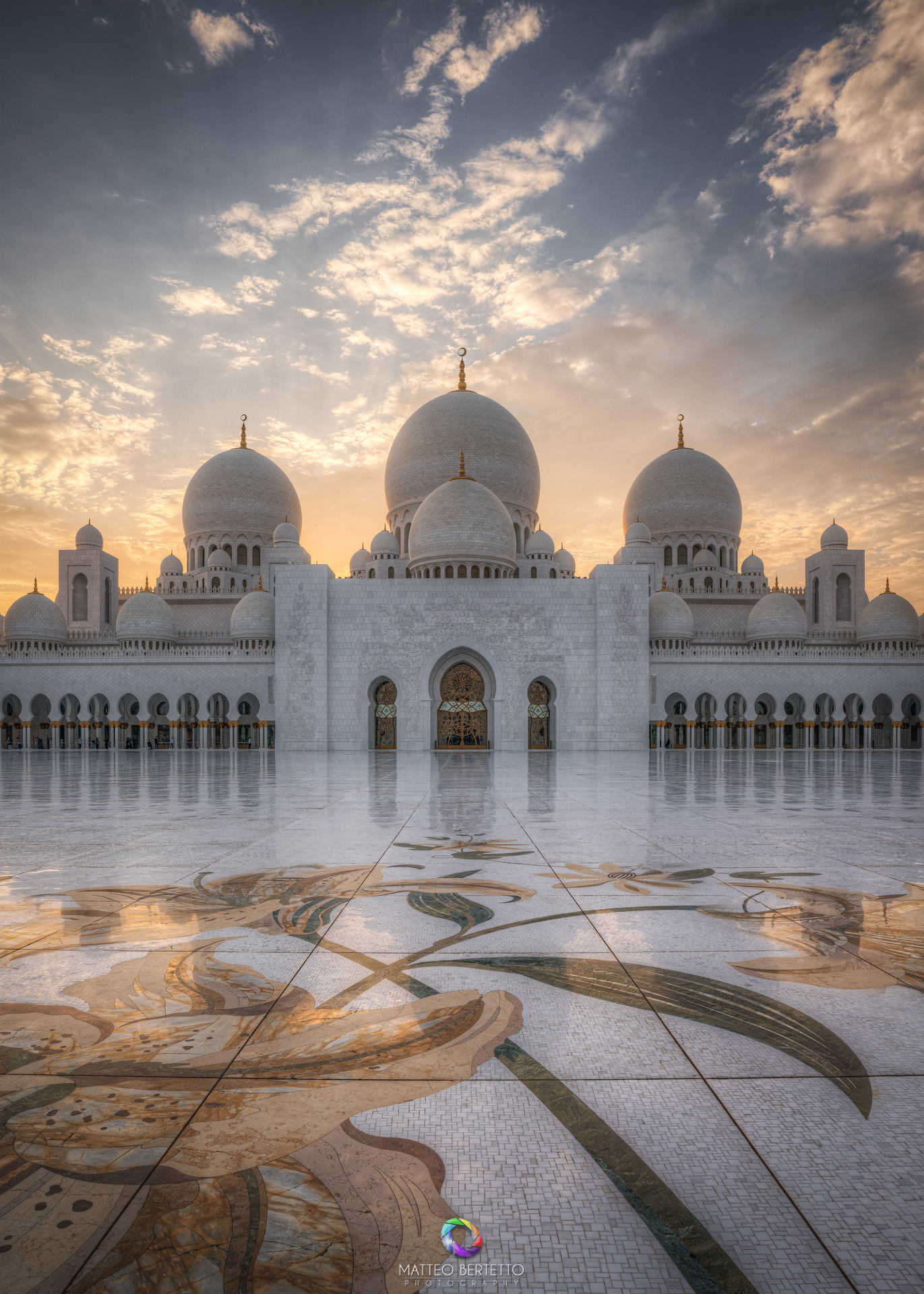 Sheikh Zayed Mosque - Abu Dabhi