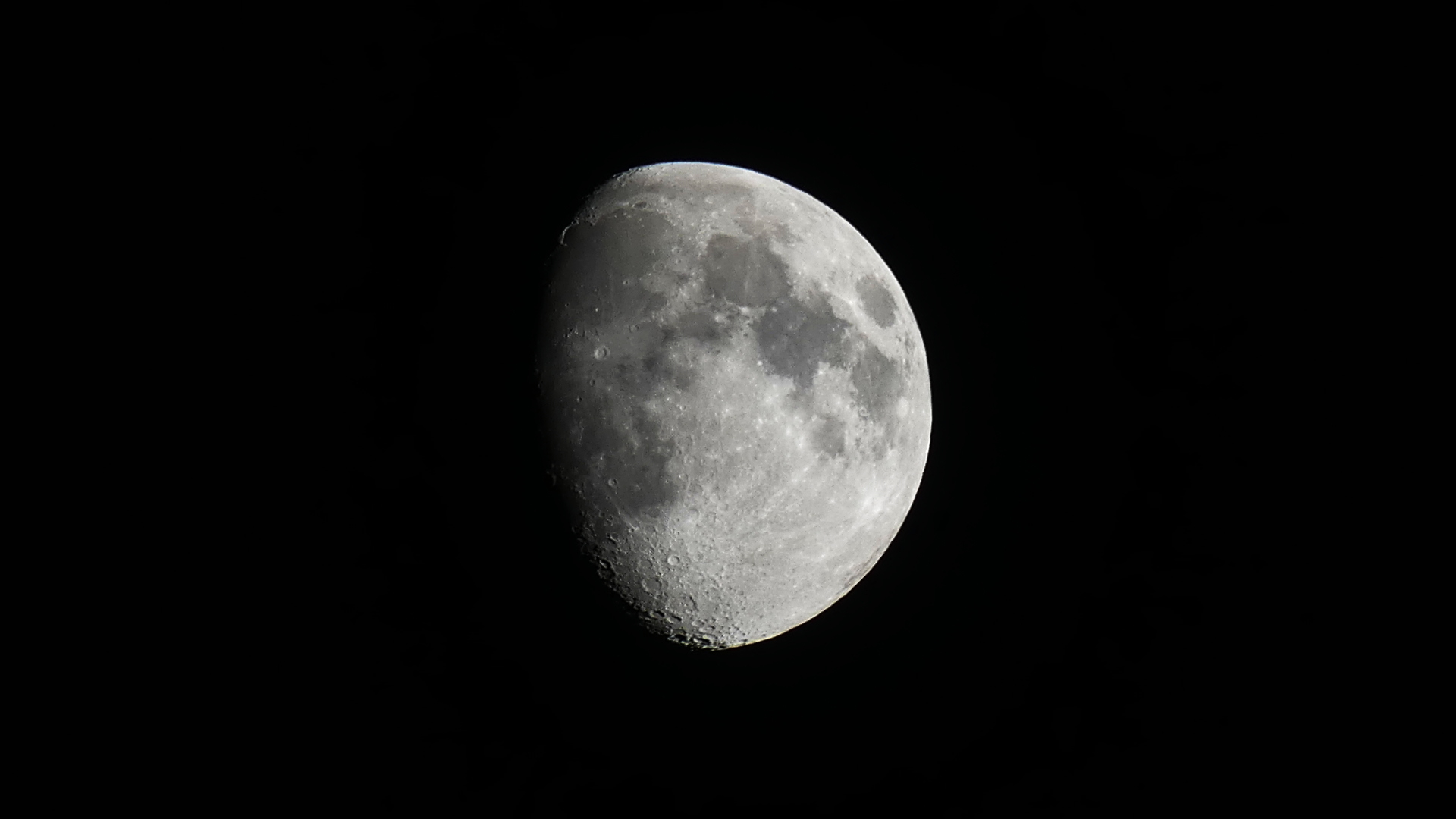 Moon 01 June 2020