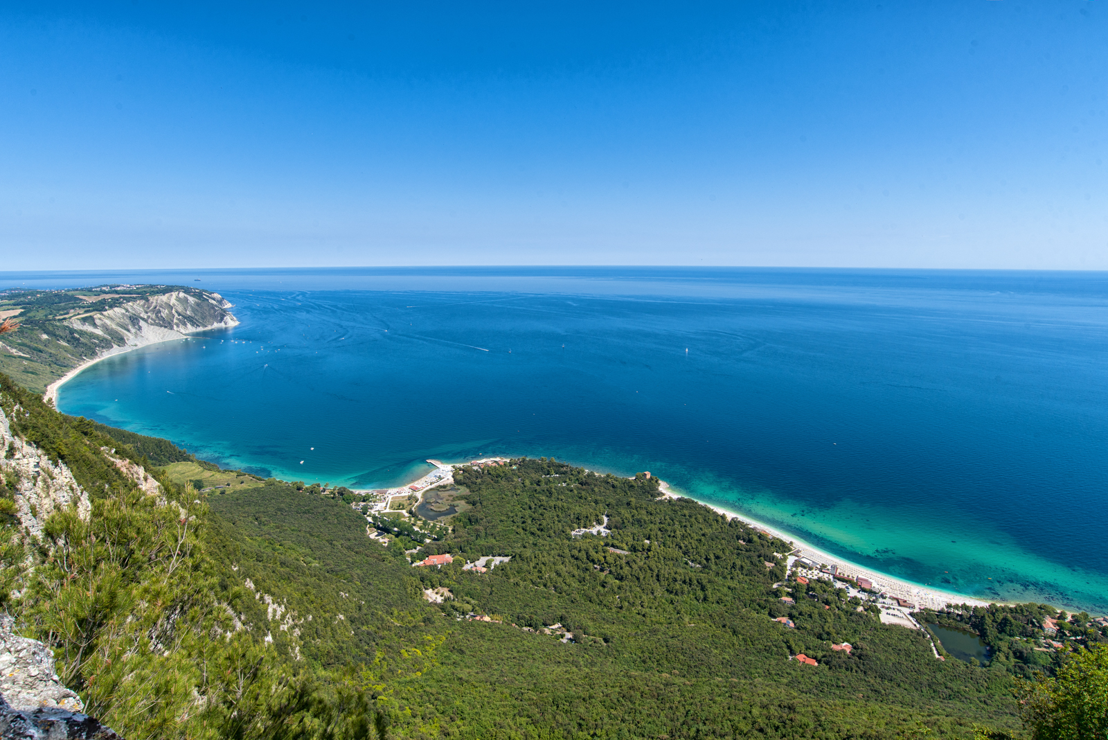 Portonovo dal Pian Grande Monte Conero