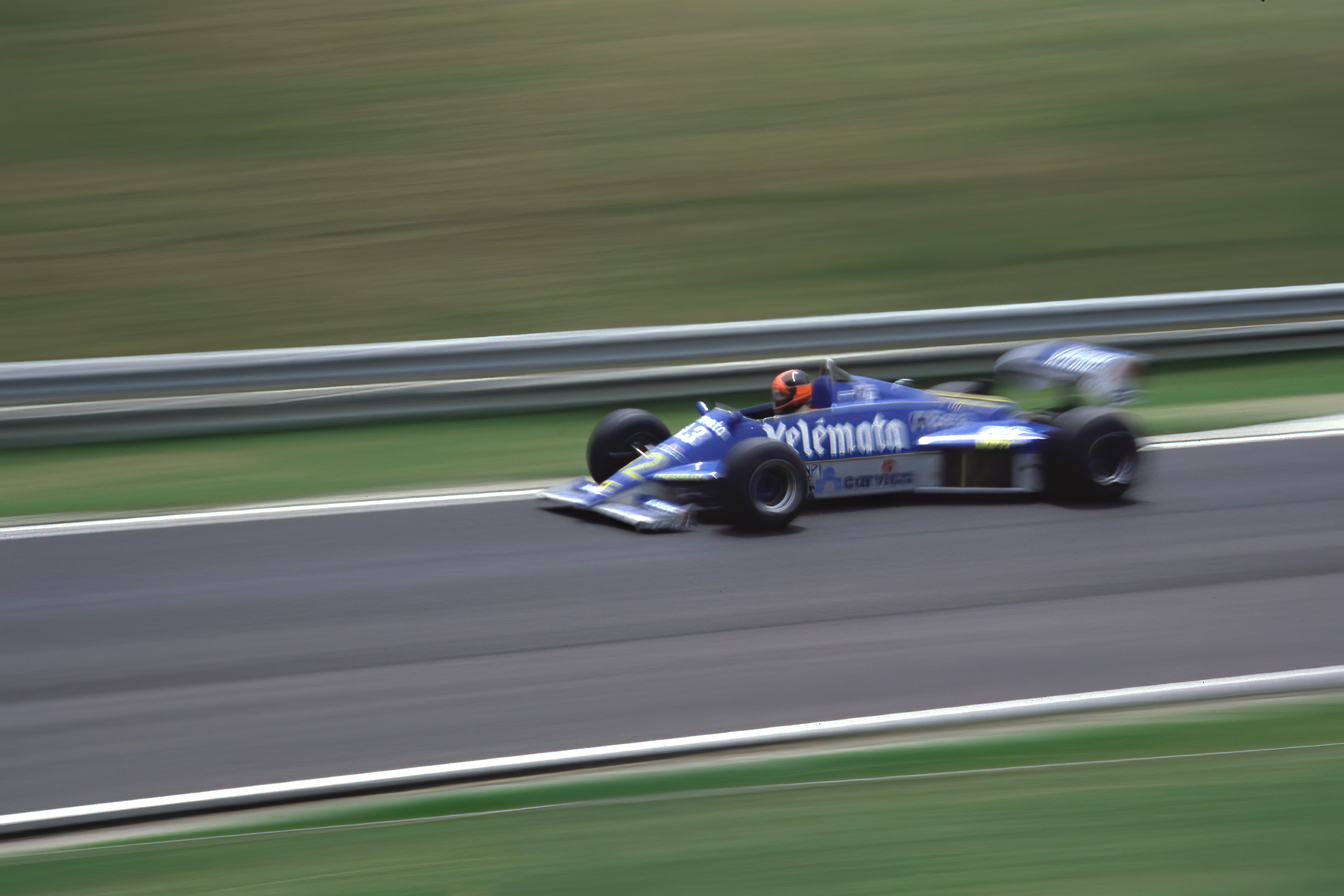 Piercarlo Ghinzani (Osella fa1)