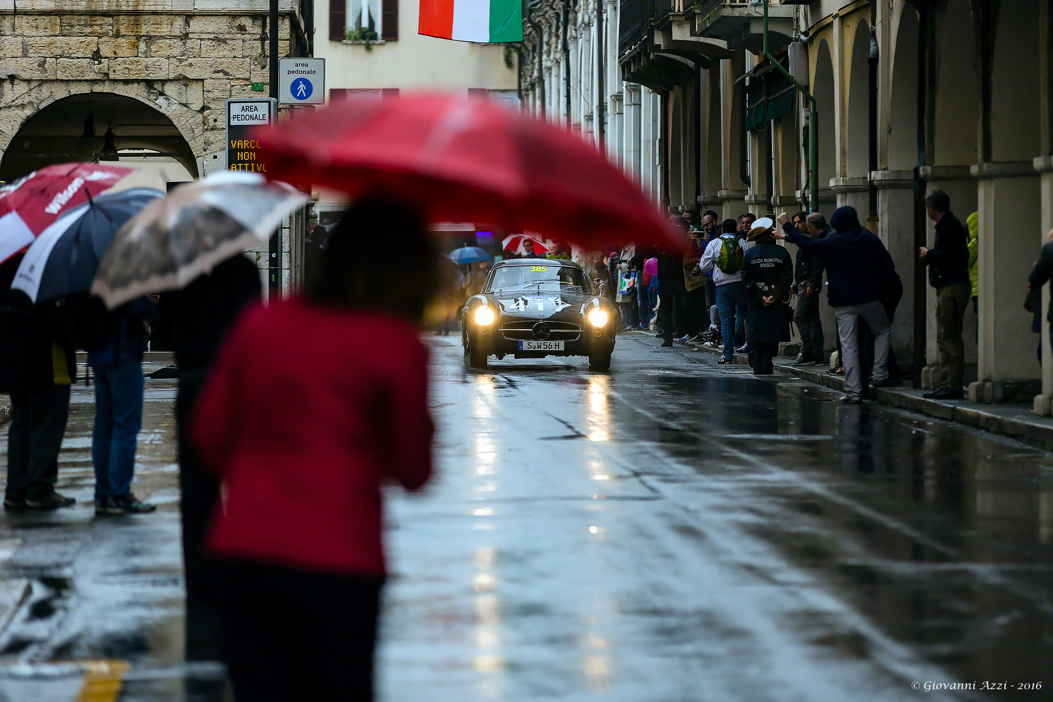 1000 Miglia sotto l'ombrello
