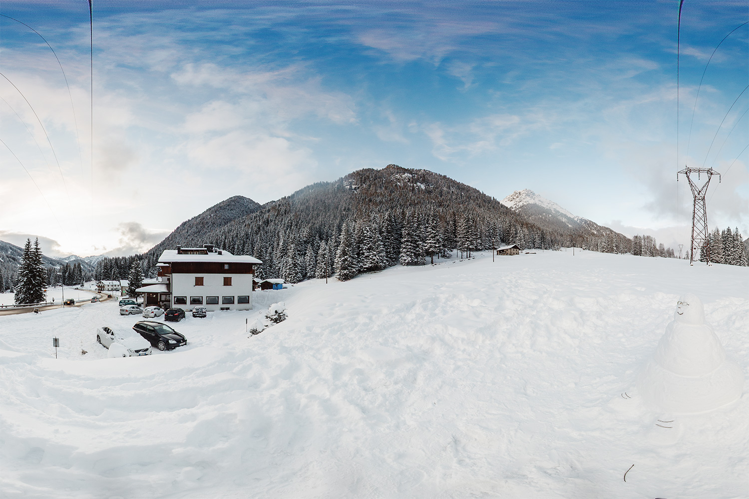 vista dall'hotel bucaneve con tanto di pupazzo