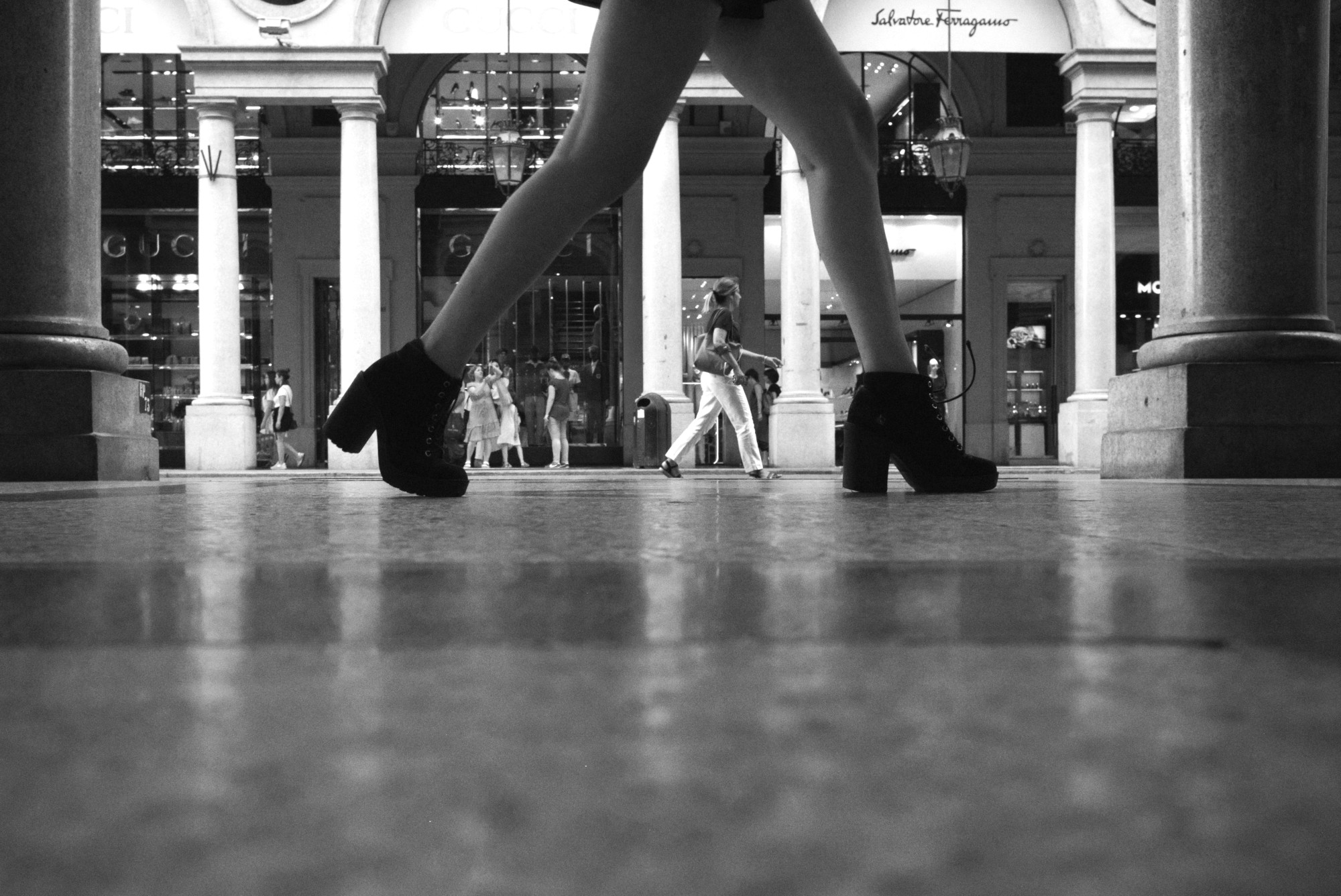 ShoppingWalker_in_Turin