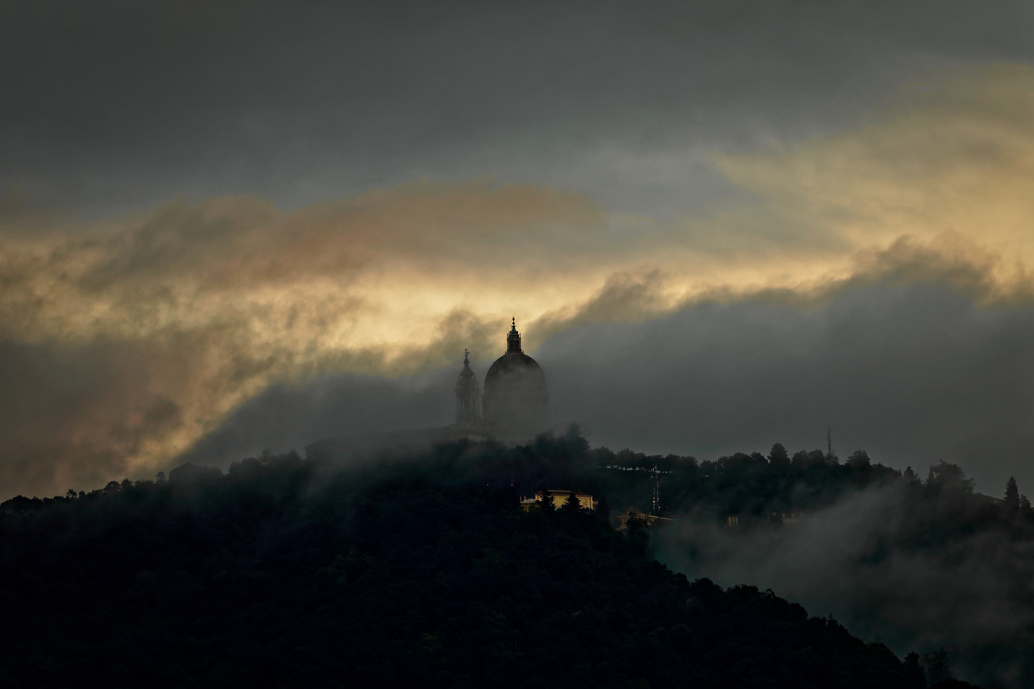 Superga tra le nuvole