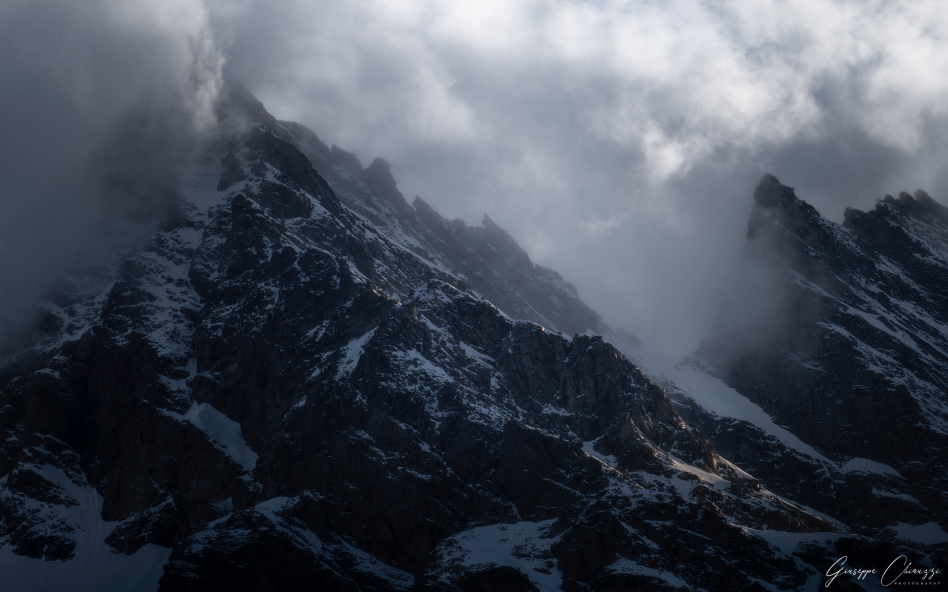 Dark Kingdom, California