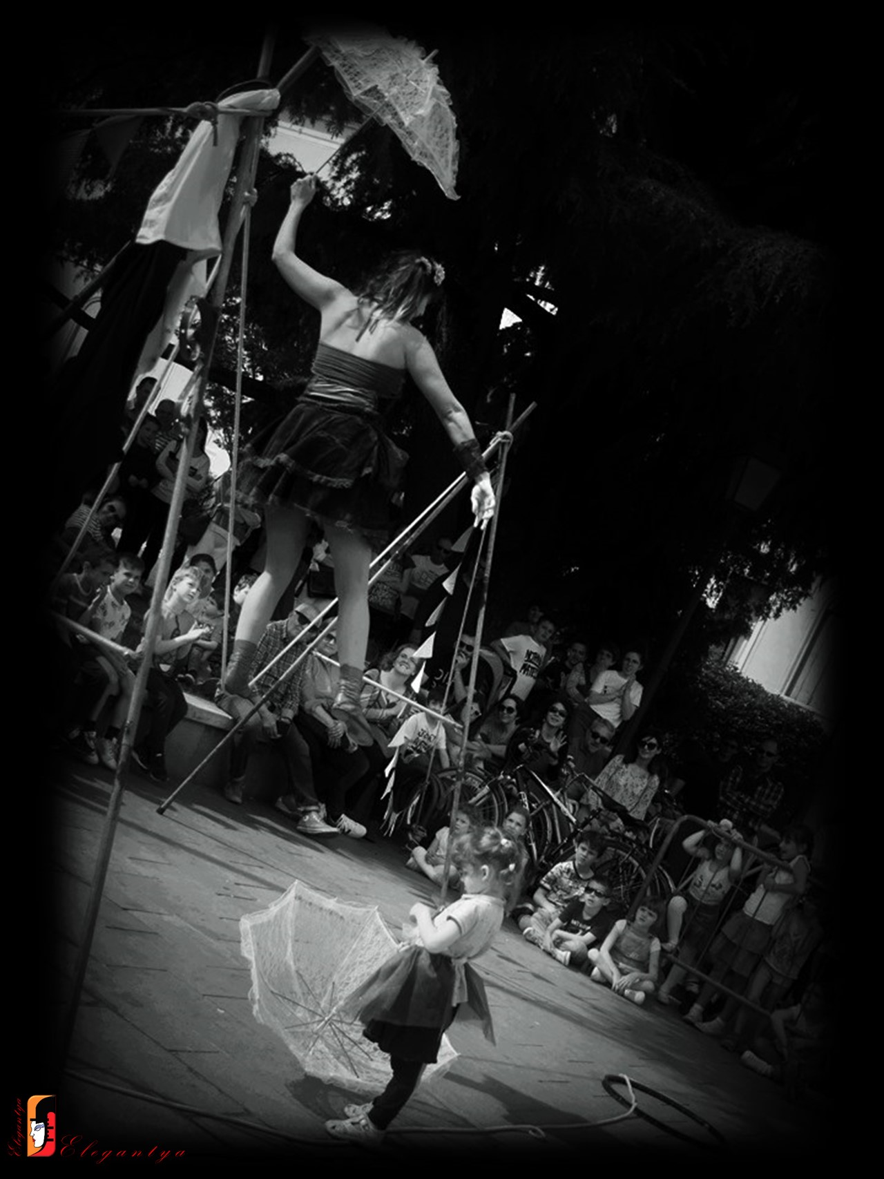 "L' ASSISTENTE..." (The Assistant...)