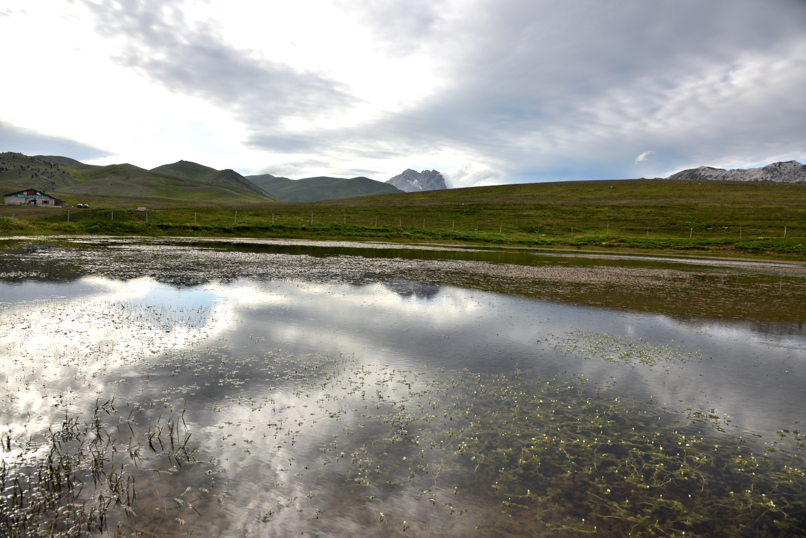 Lago Racollo Campo Imperatore Gran Sasso d'Italia