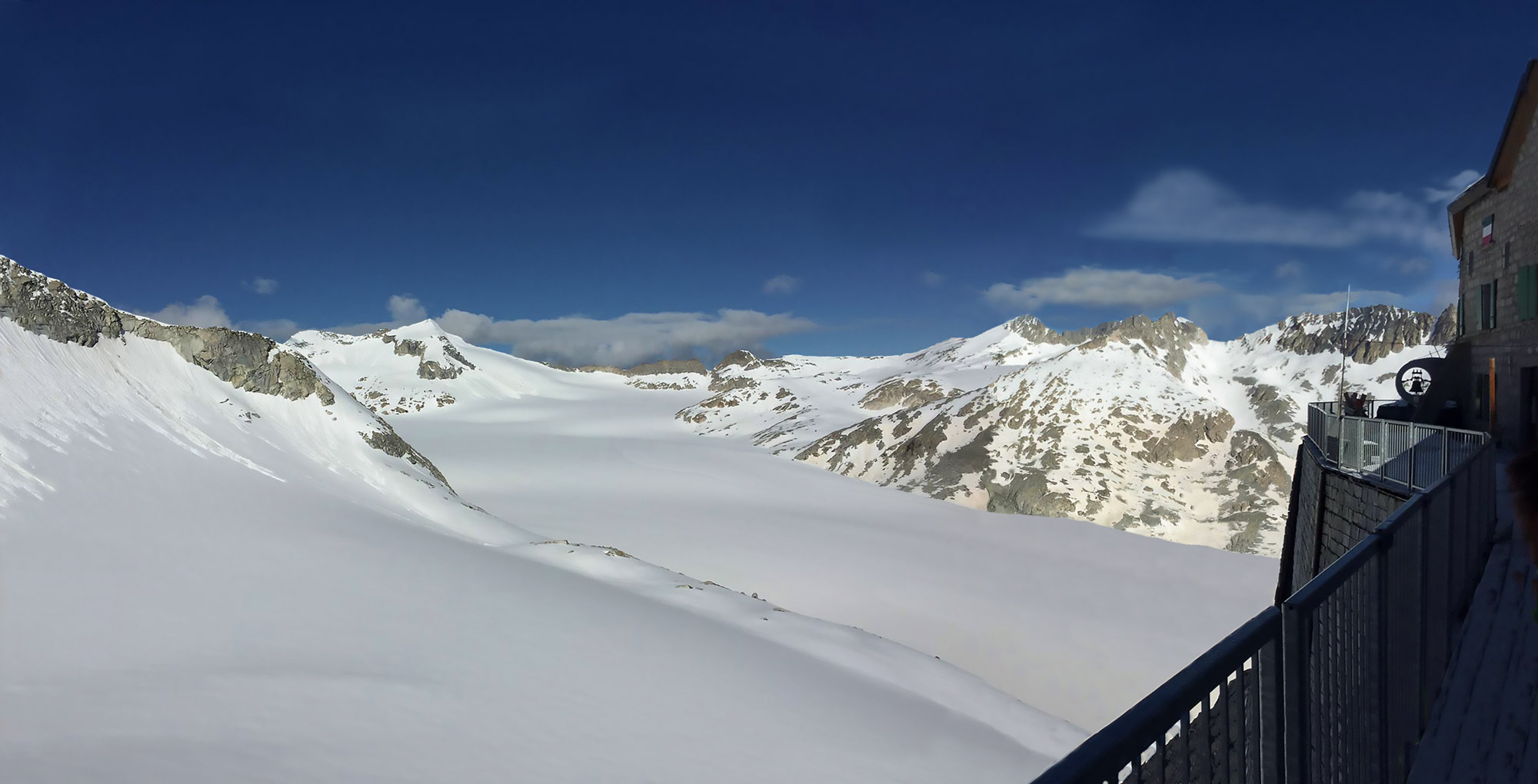 Panoramica dal rifugio Caduti dell'Adamello