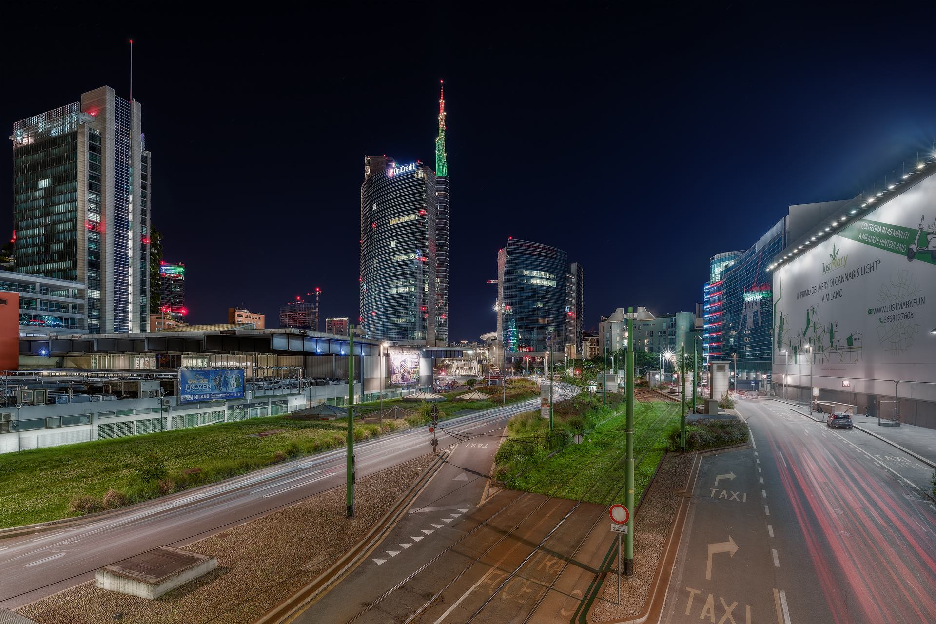 A look at Piazza Gae Aulenti