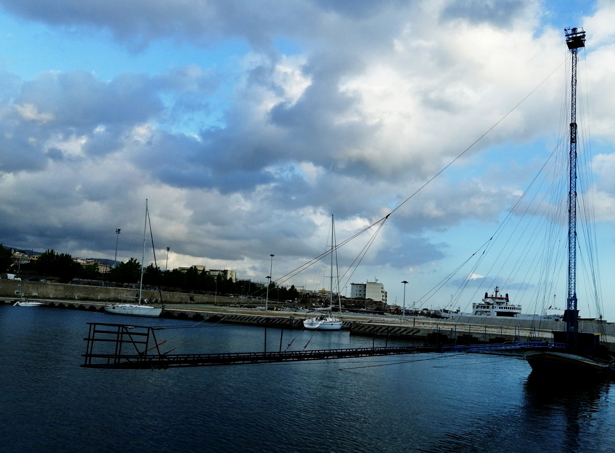 Pesca del pesce spada.Una mostruosa modernità