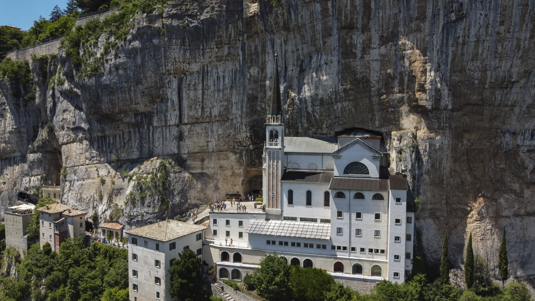Madonna della Corona