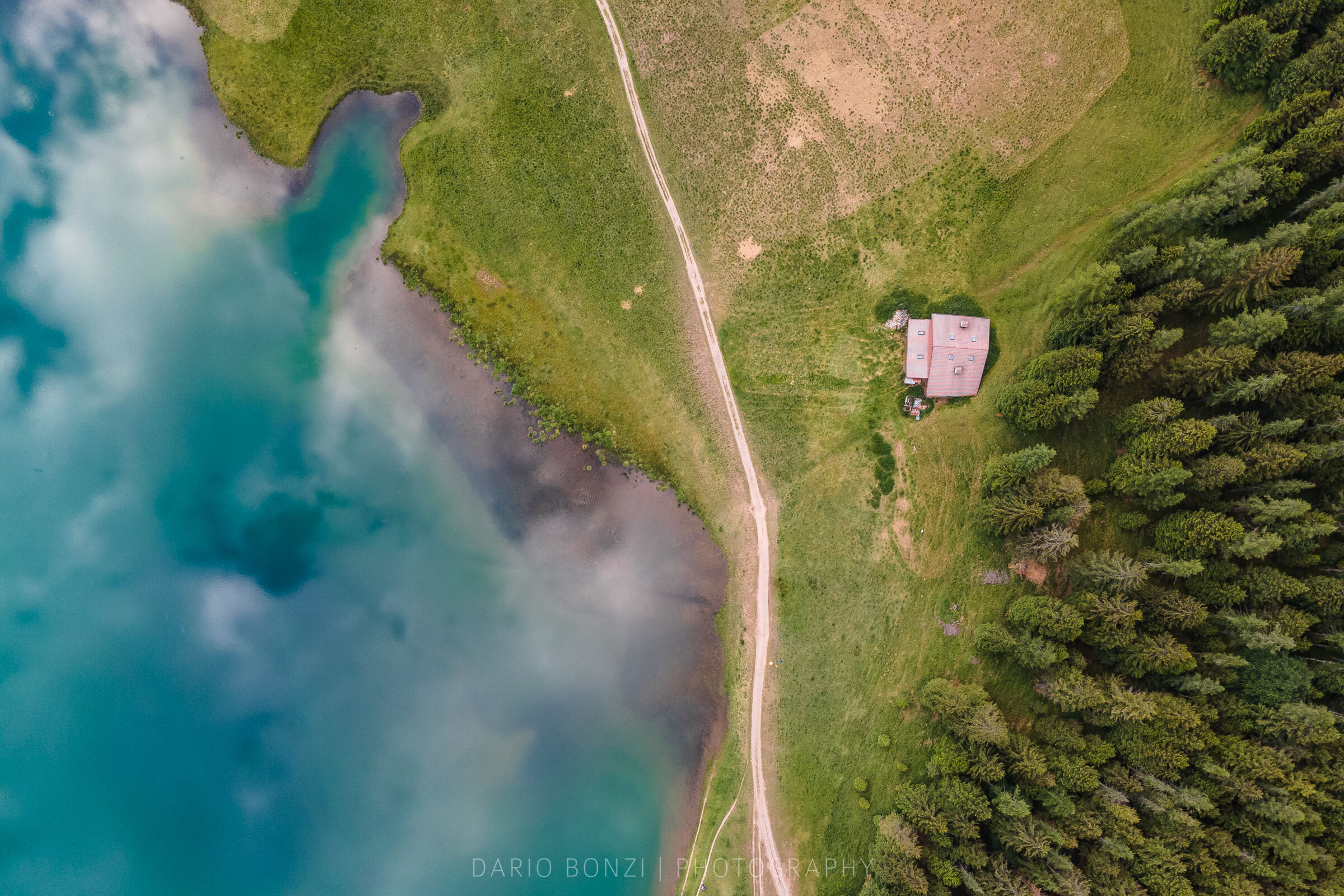 La cascina in riva al Lago