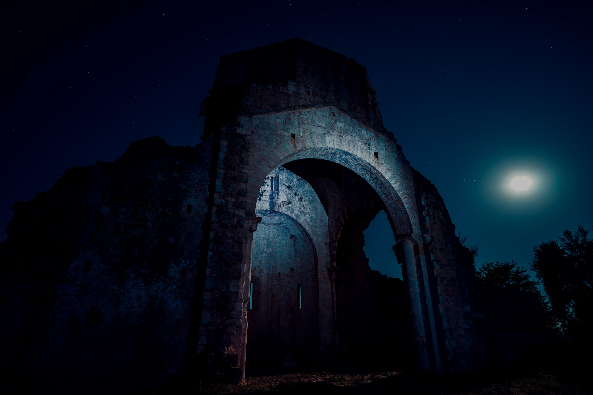 San Bruzio alla luce della luna