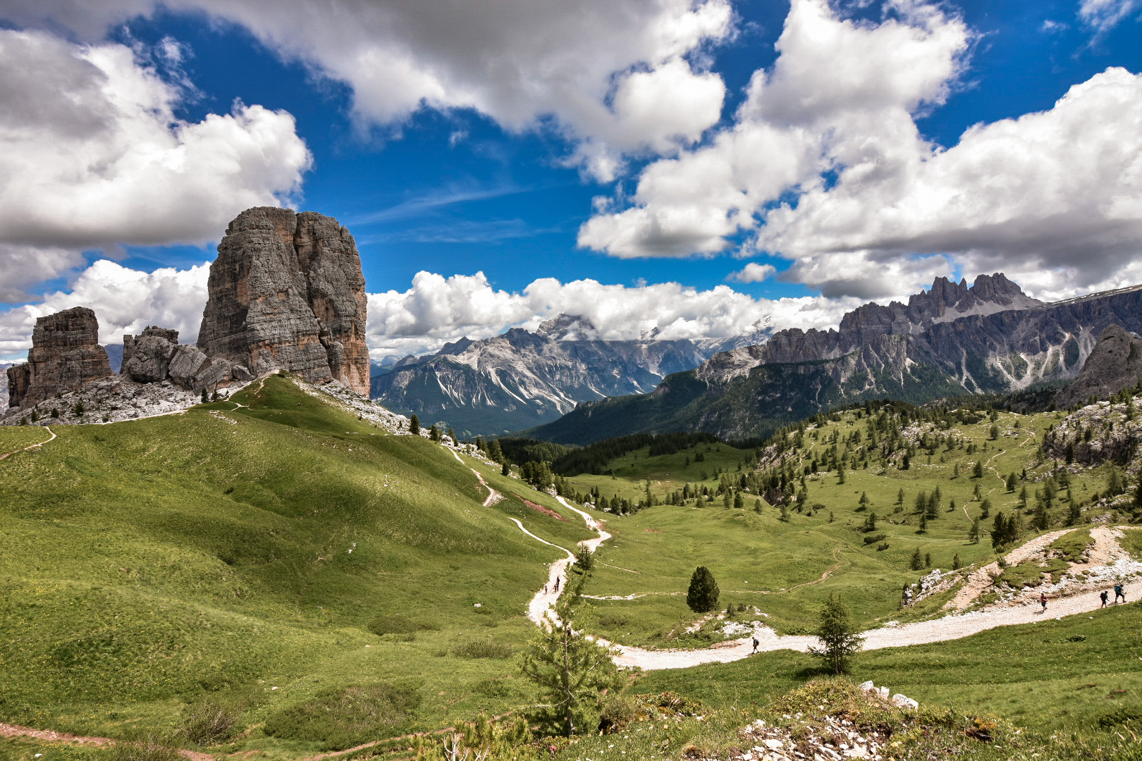 The 5 Towers - Cortina D'Ampezzo