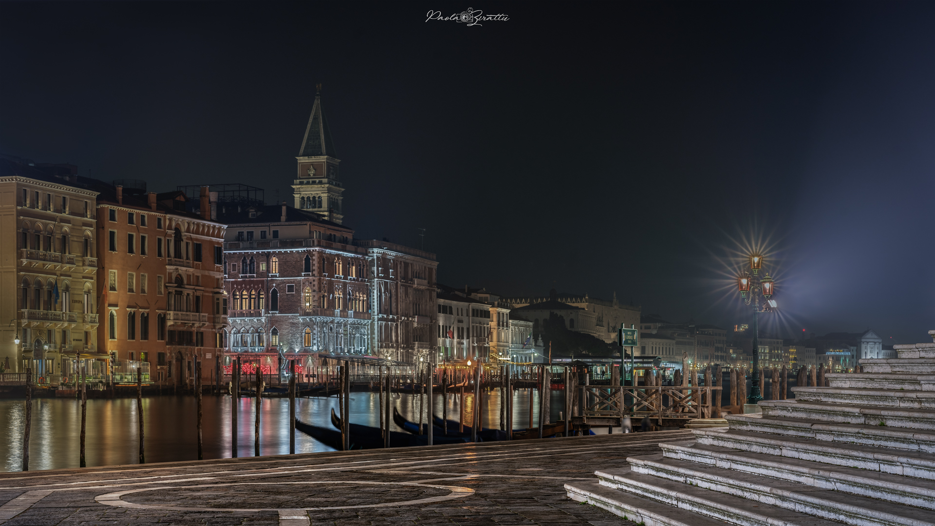 osservando dalle scale