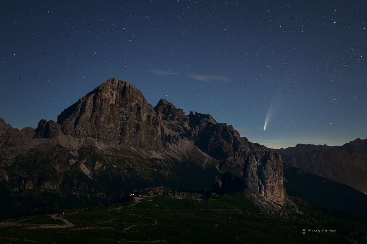 Comet Neowise and the Tofane, Dolomites