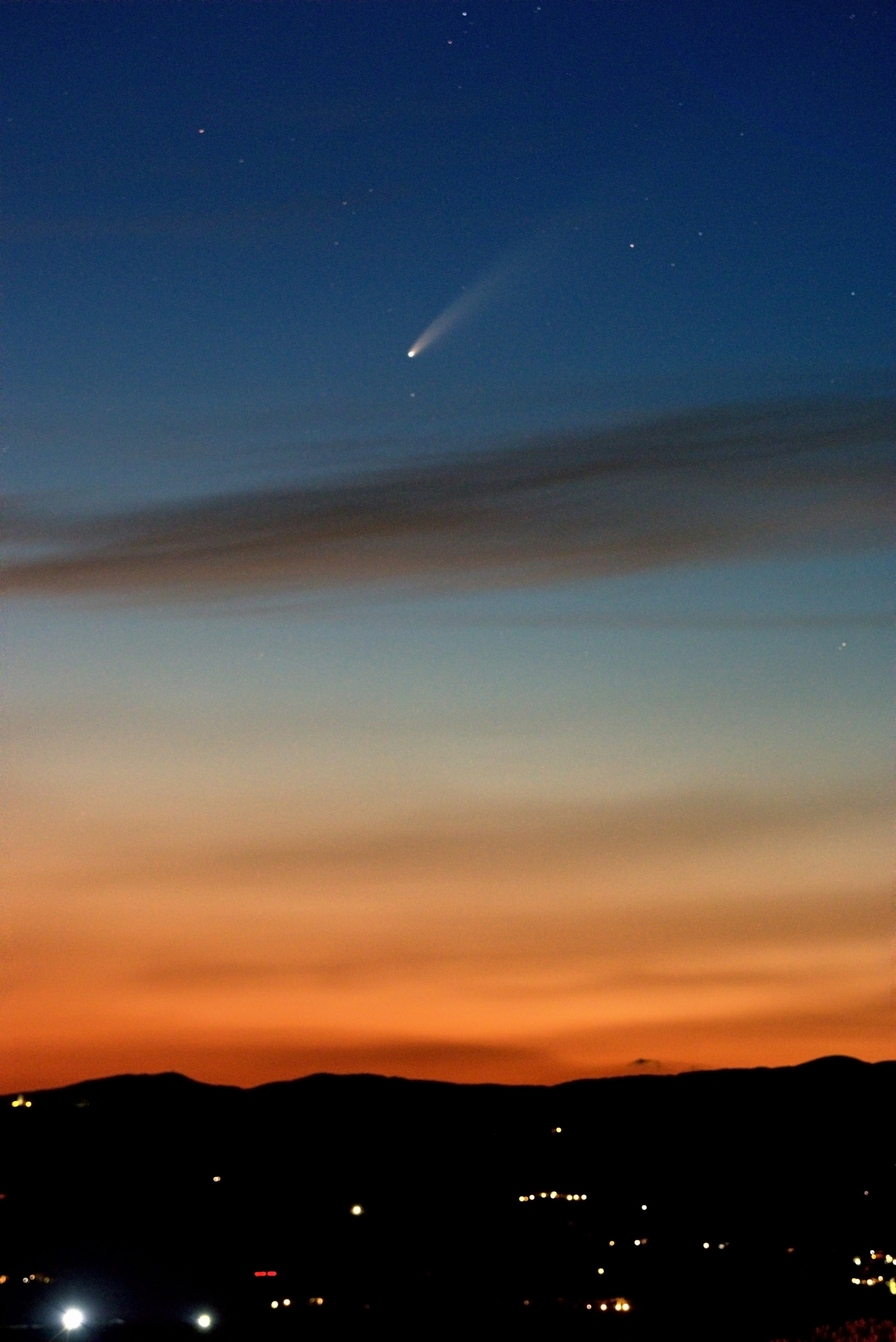tramonto con la cometa Neowise