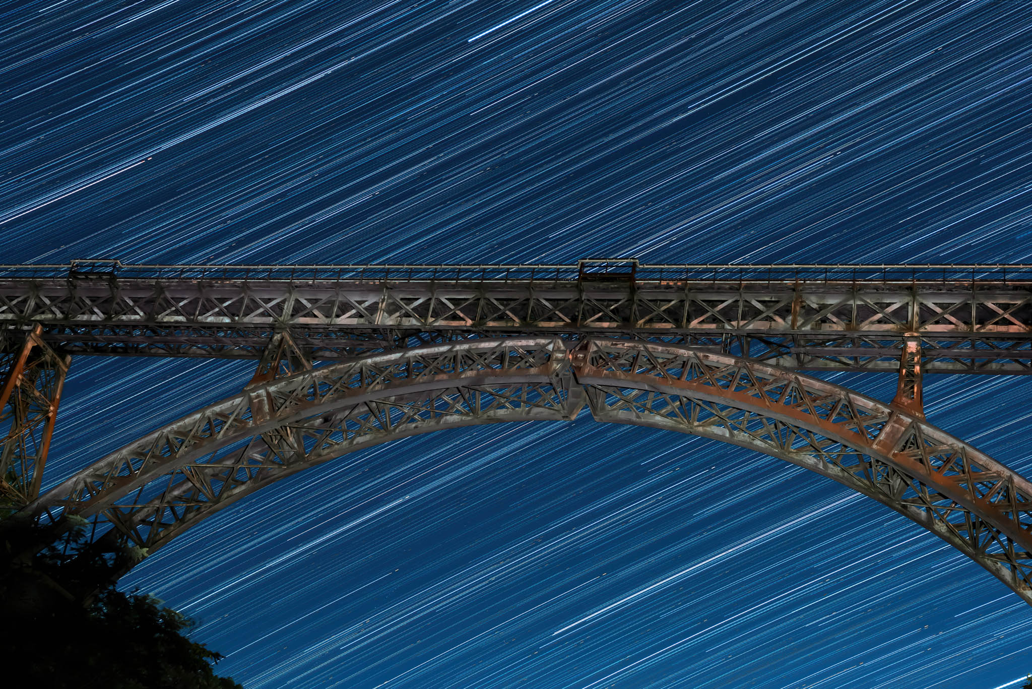 Startrail sul ponte della Ferrovia di Ronciglione