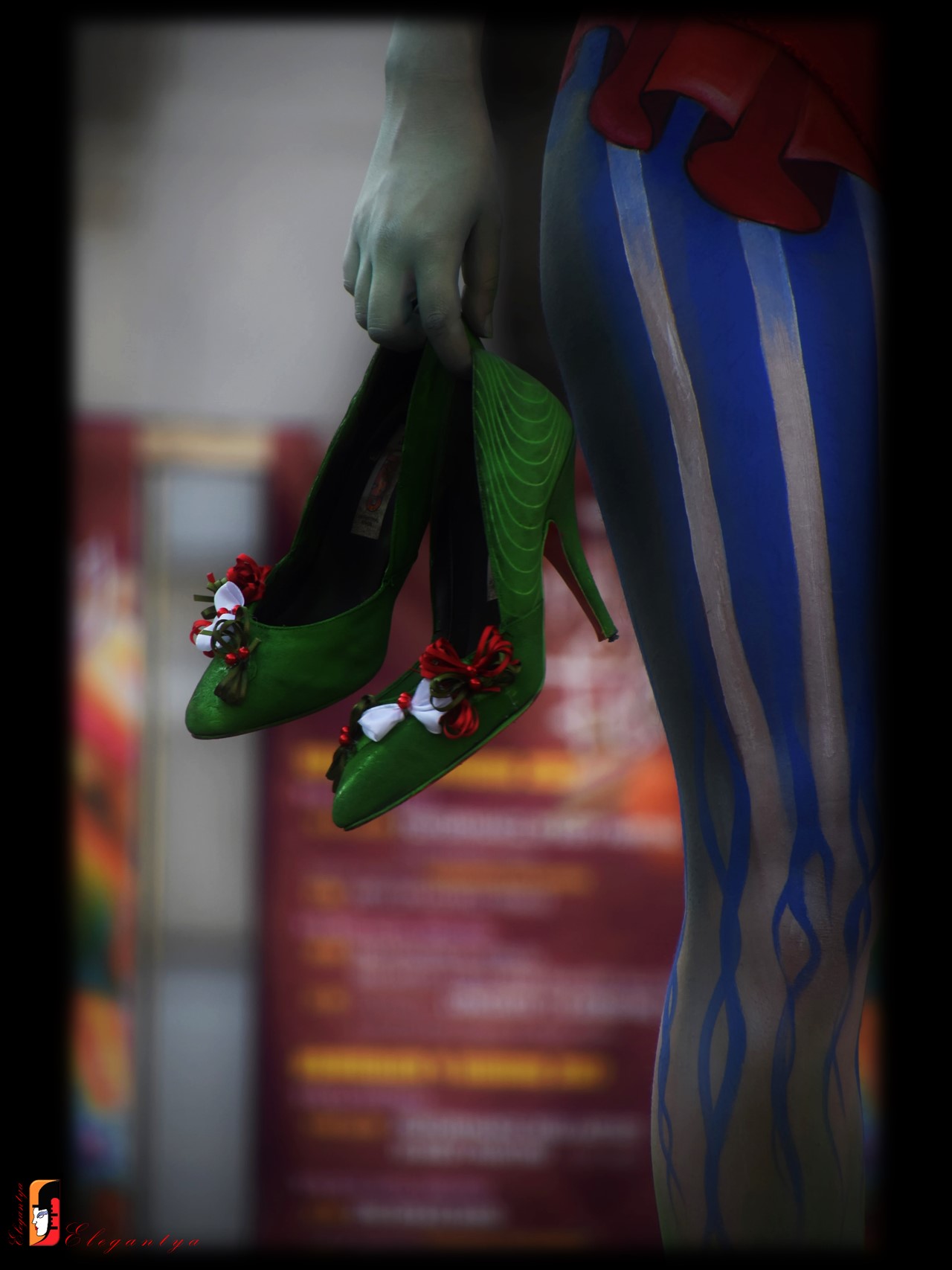 "Le Scarpette..." (The Shoes...)