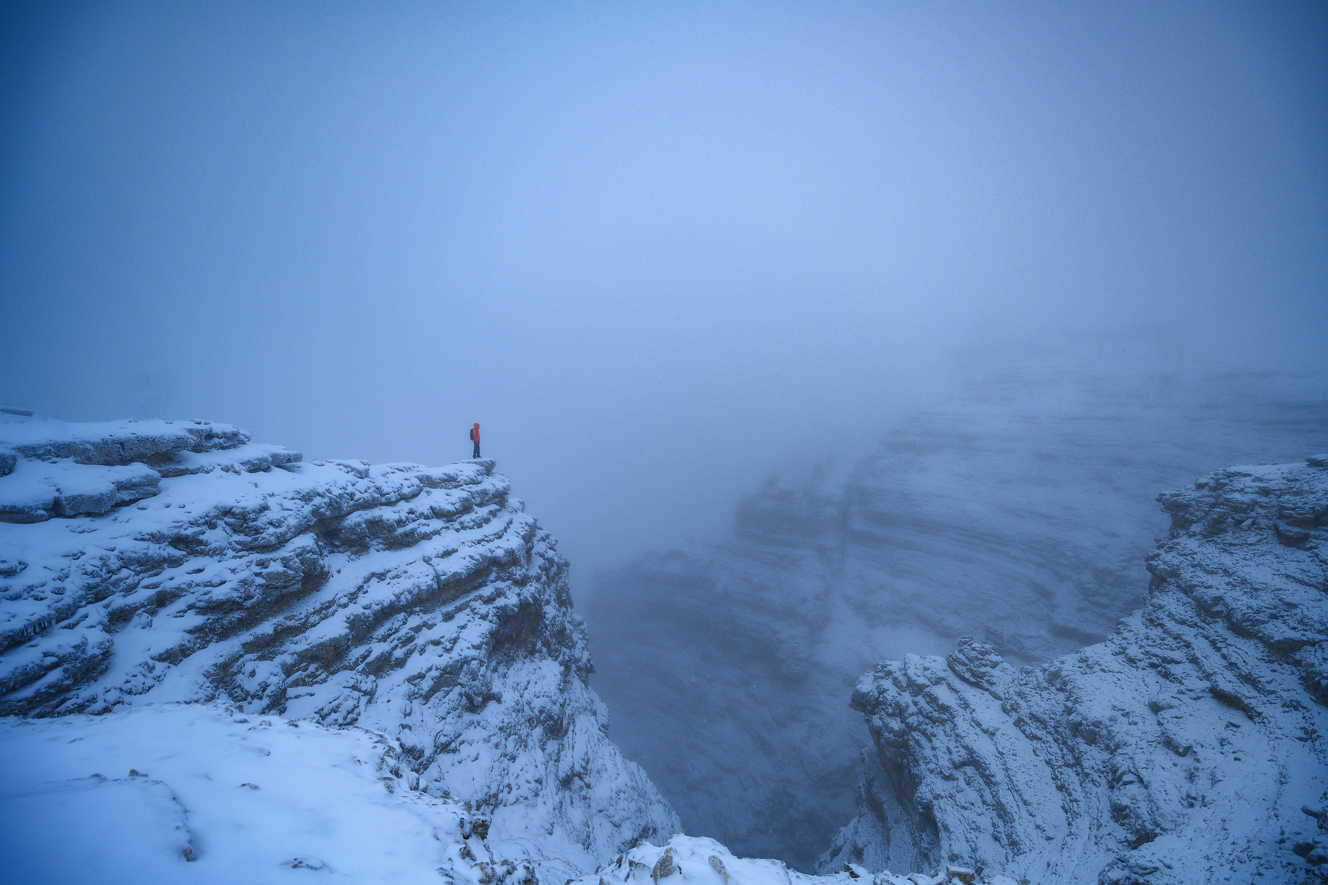 Sull'orlo del baratro